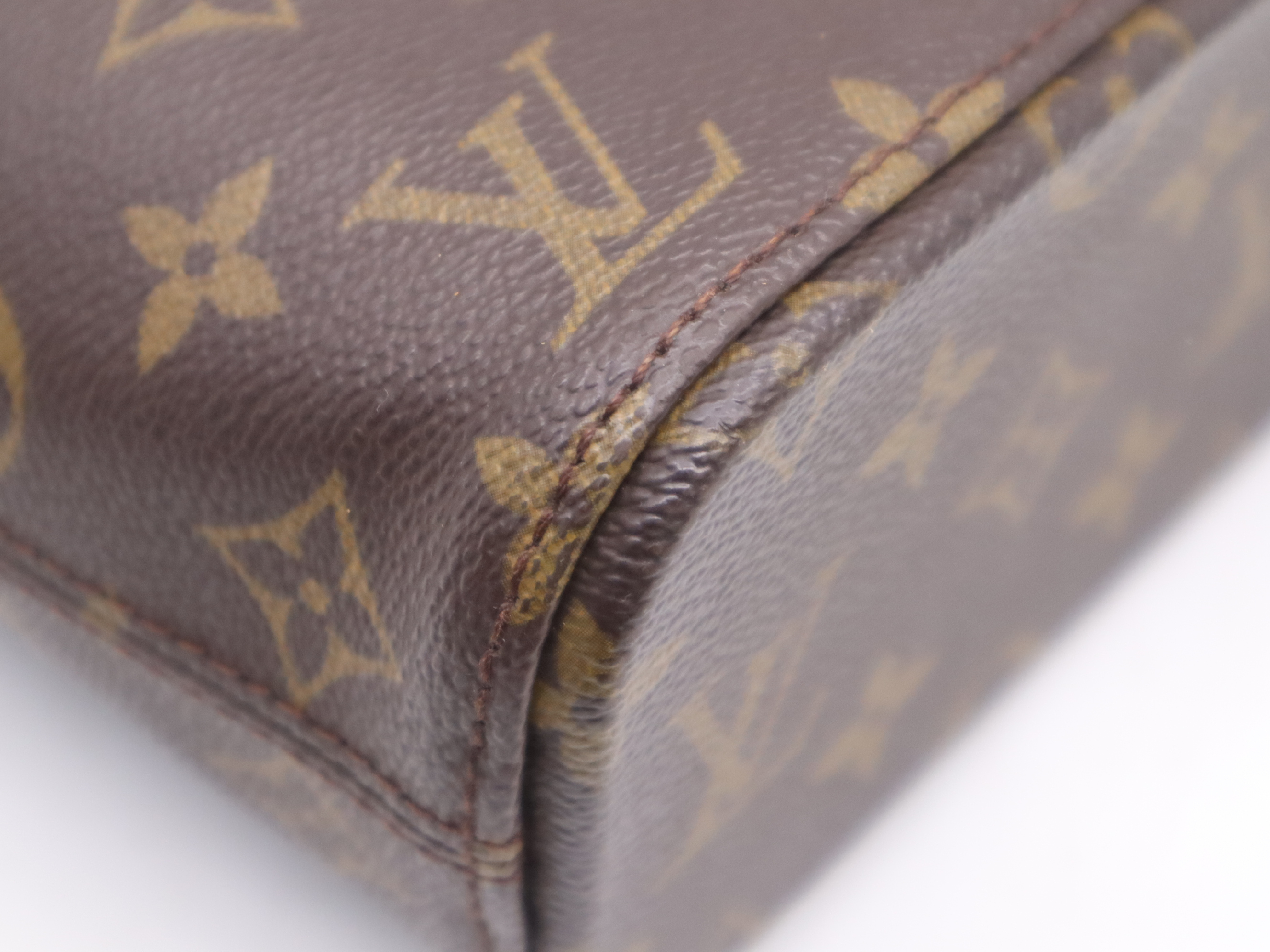 M51172 Monogram Vavin PM Tote Bag — view 11