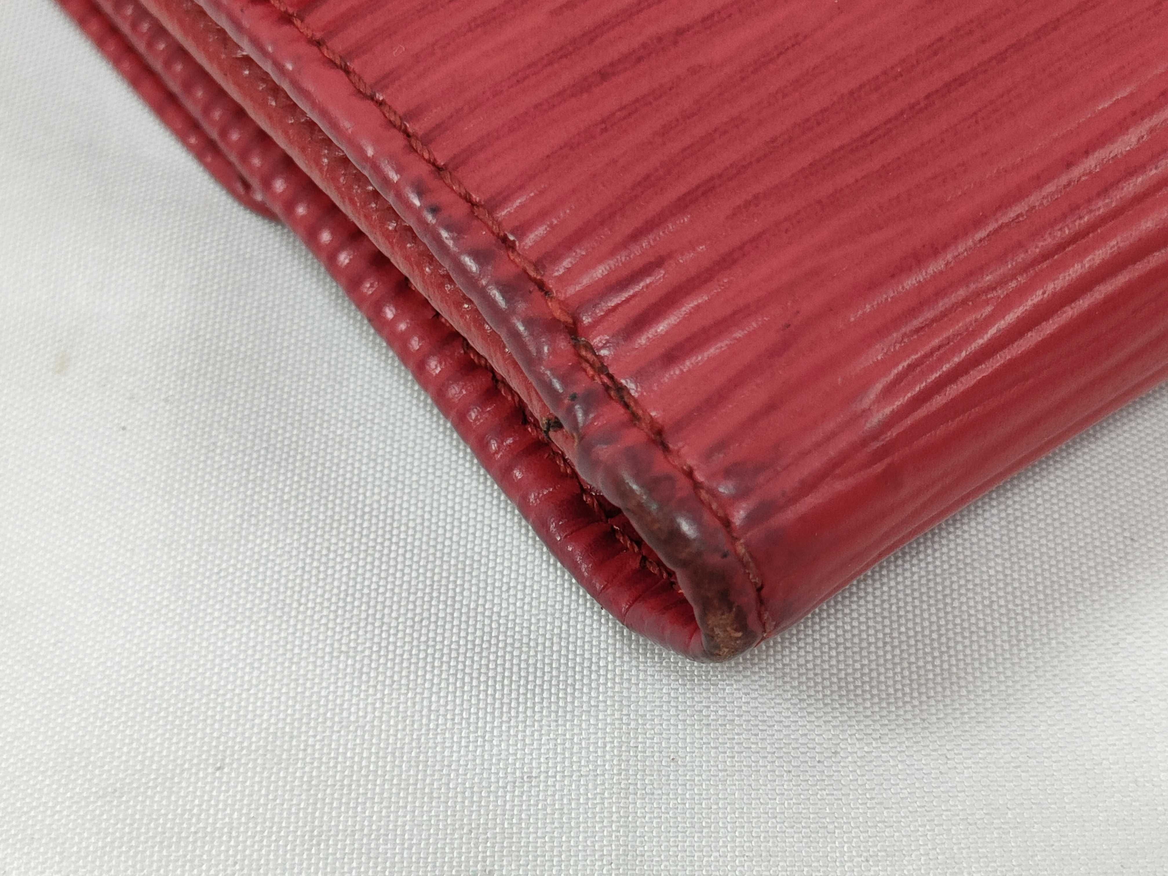 Epi LV Epi Portemonnaie Billet Carte Credit M63487 Red Wallet — view 4