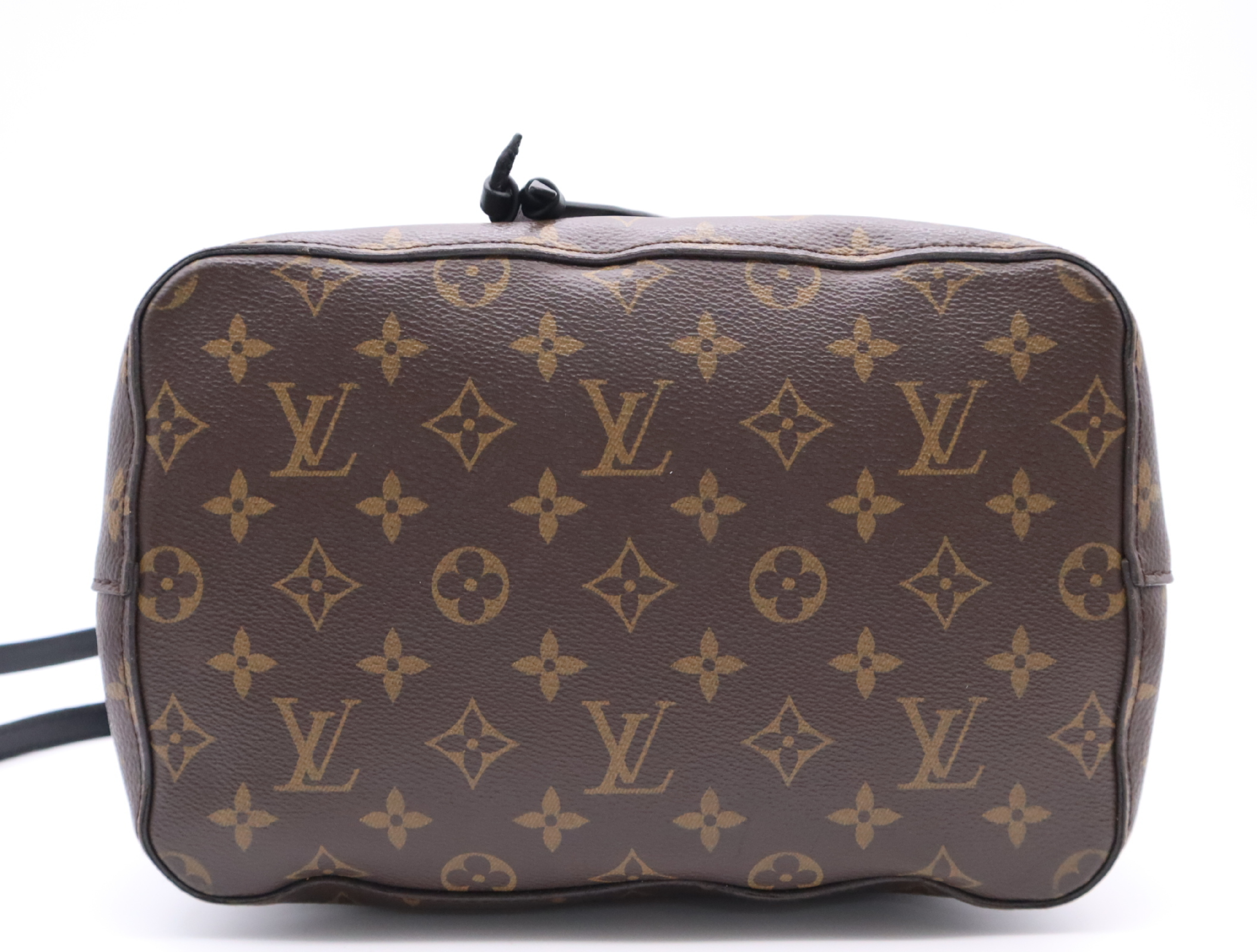 M44020 Monogram Neo Noe Noir Shoulder Bag with Shoulder Strap — view 4