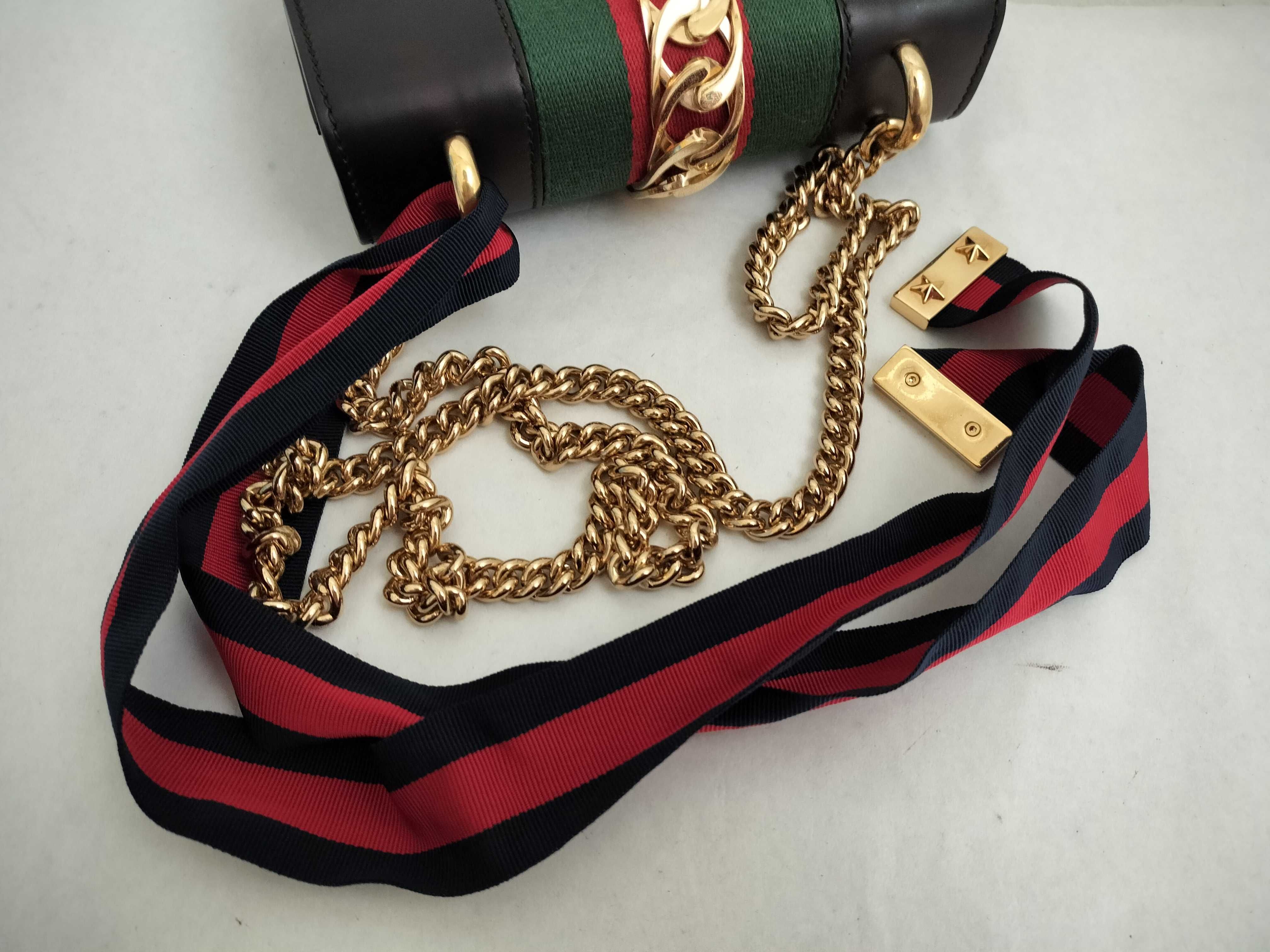 Webbing Gucci 431666 Sylvie Web Line Ribbon Mini Chain Bag Shoulder Bag Pouch Leather Black Gold Hardware Shoulder Bag — view 3