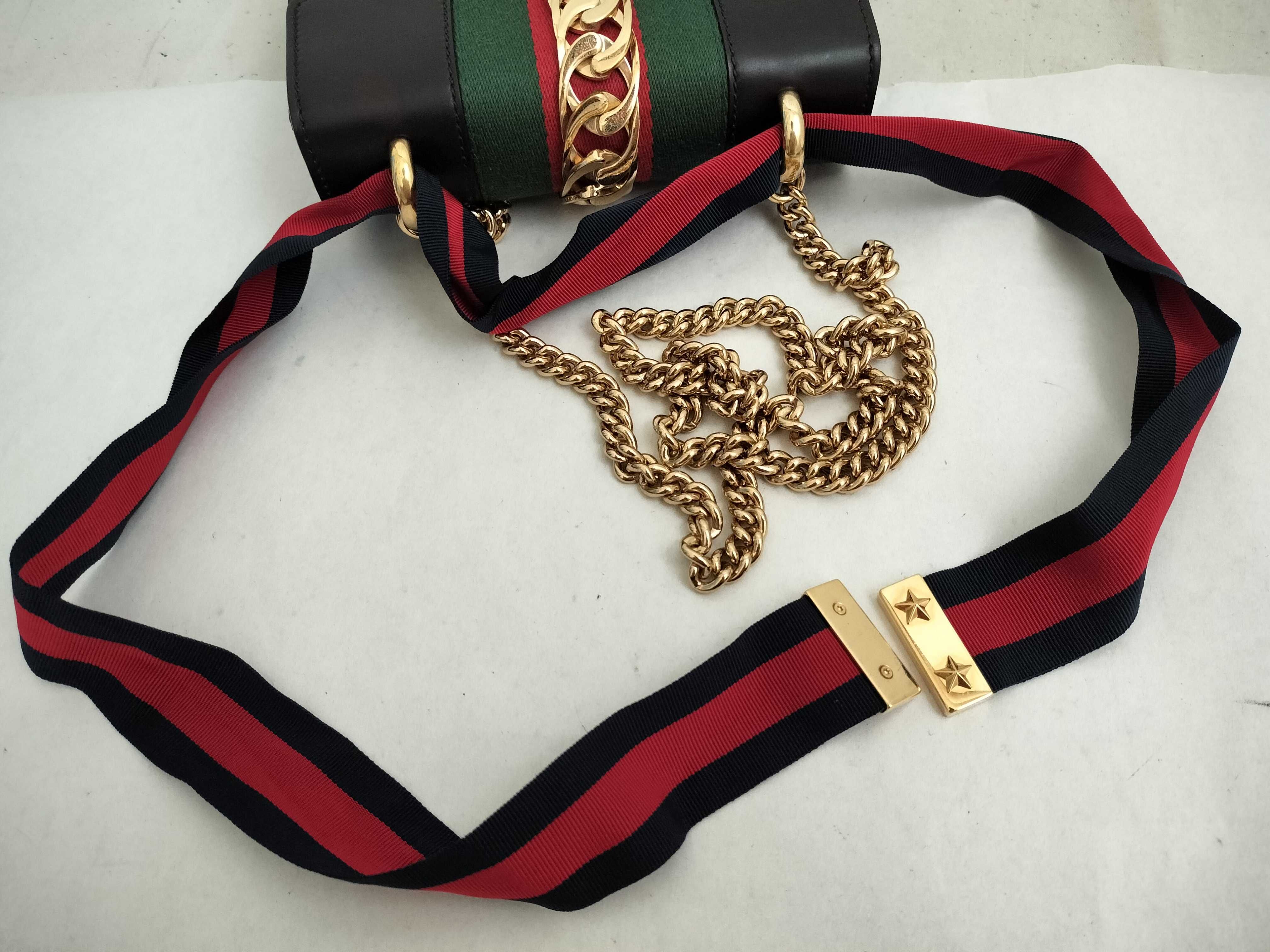 Webbing Gucci 431666 Sylvie Web Line Ribbon Mini Chain Bag Shoulder Bag Pouch Leather Black Gold Hardware Shoulder Bag — view 6