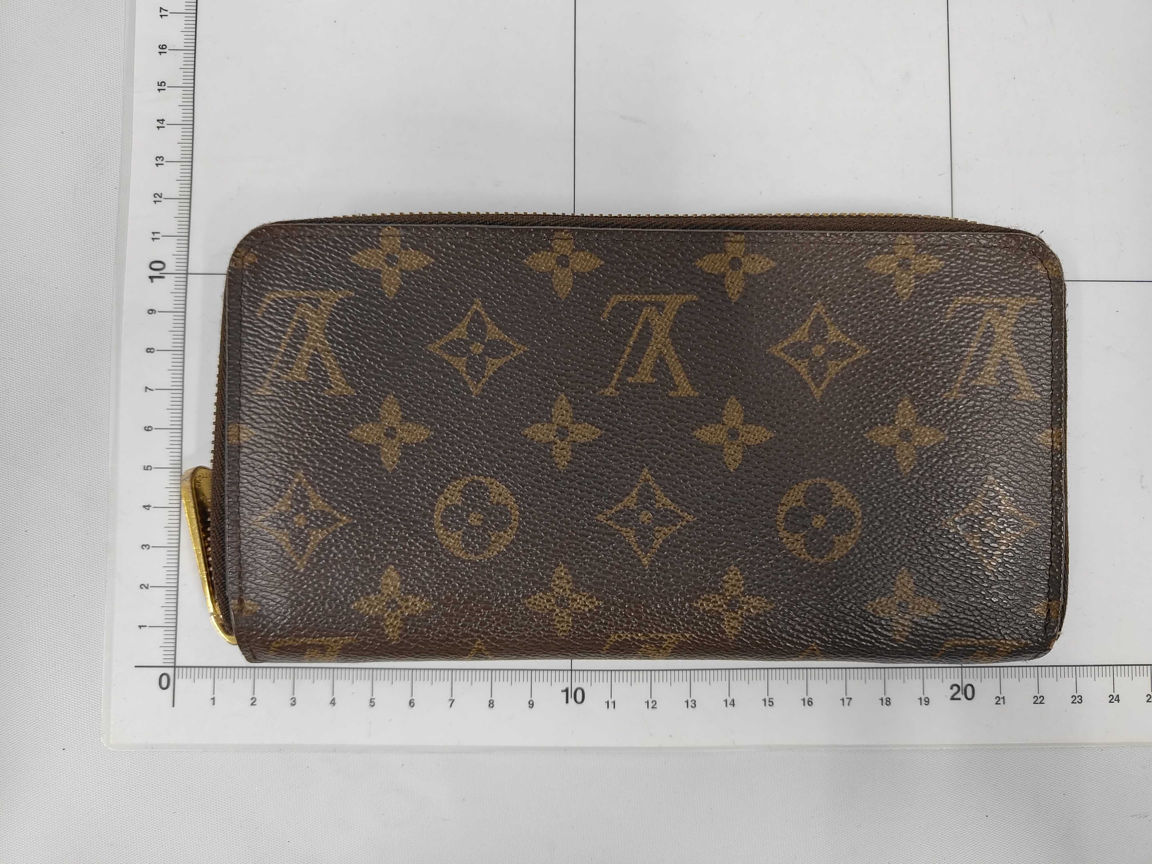 Monogram Zippy Wallet FL3166 Wallet — view 2