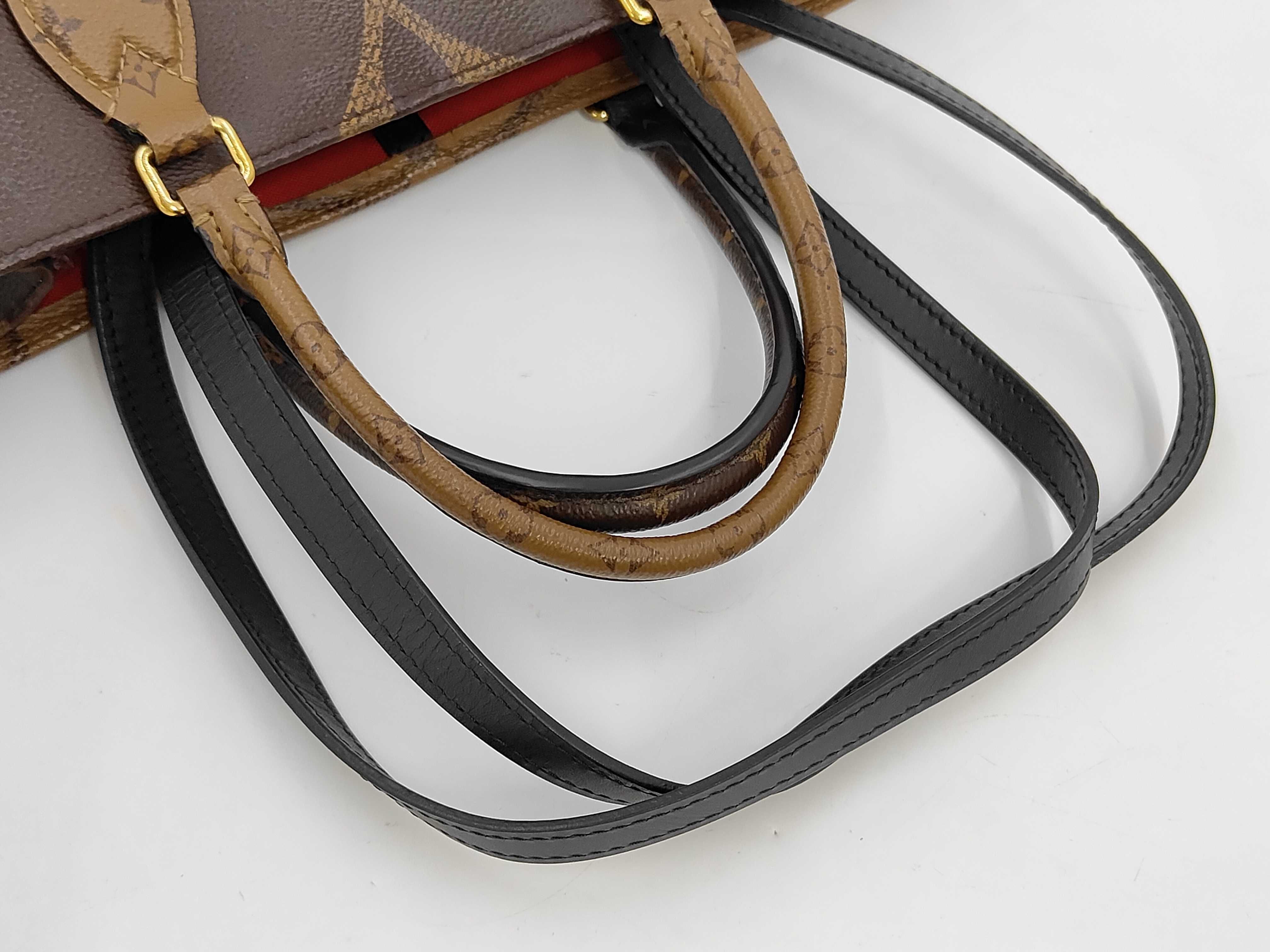 Monogram Giant Reverse OnTheGo MM Bag — view 5