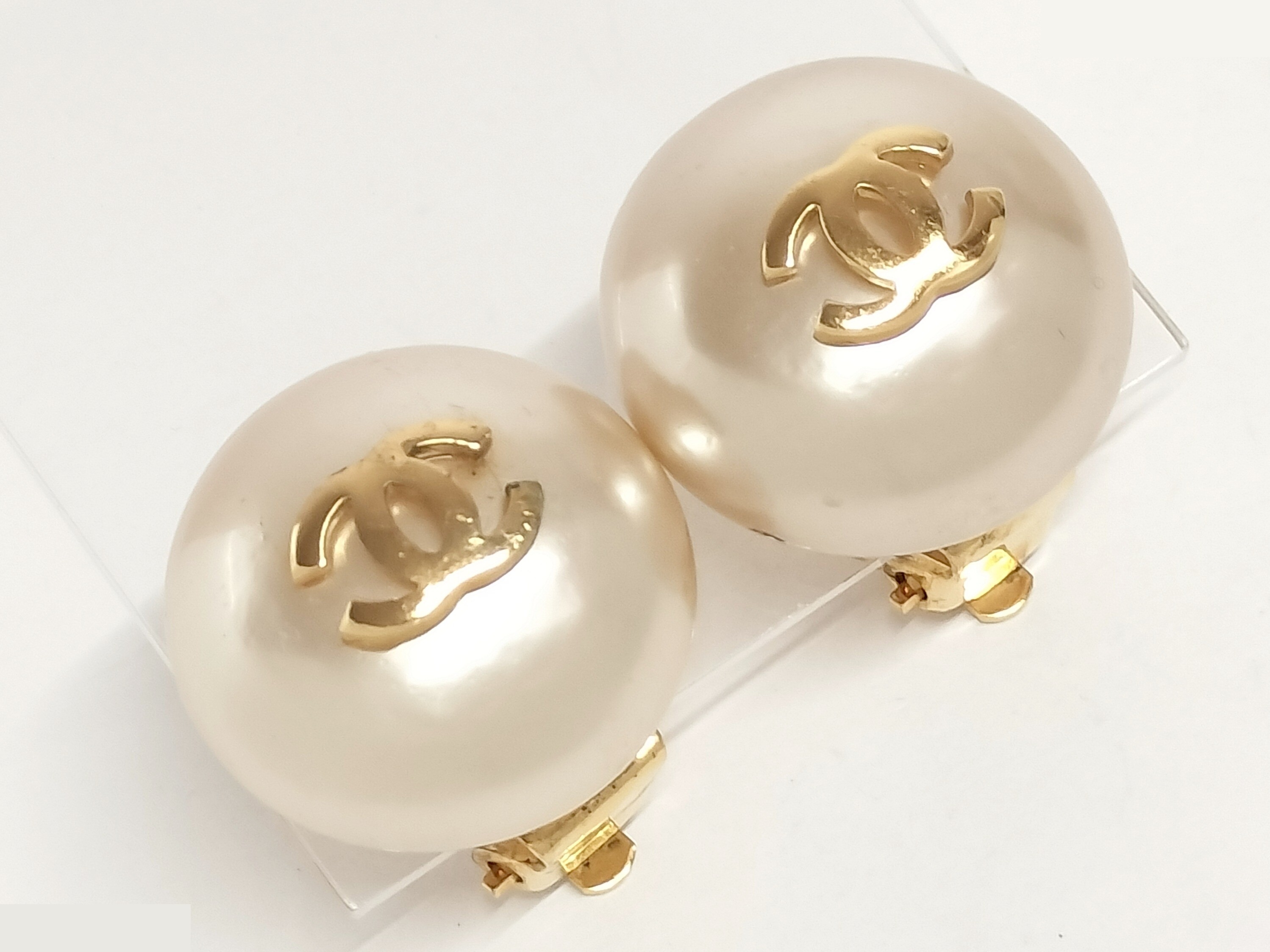 Coco F Pearl Earrings 23 — view 7