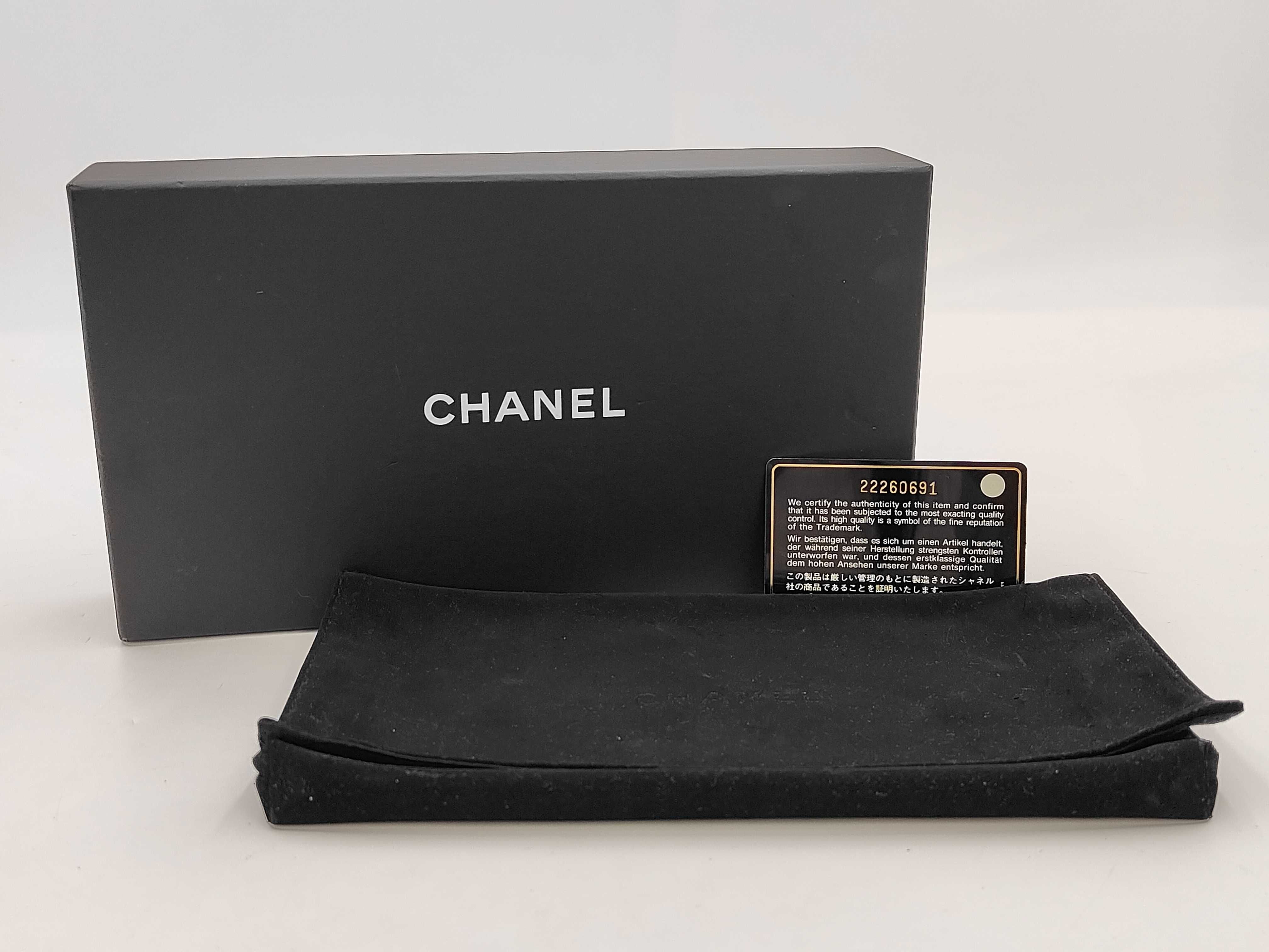 long wallet — view 12