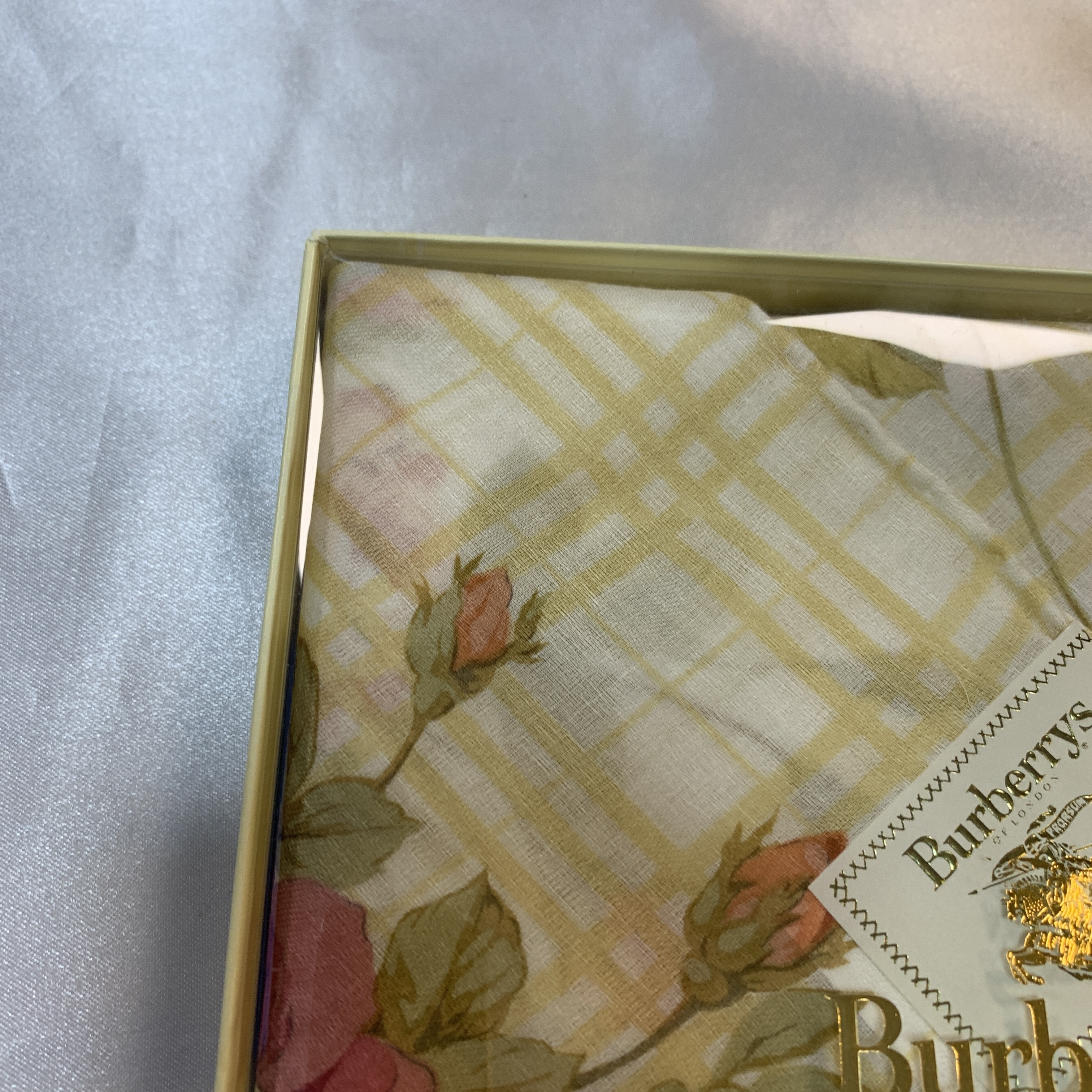 Scarf Gift — view 4