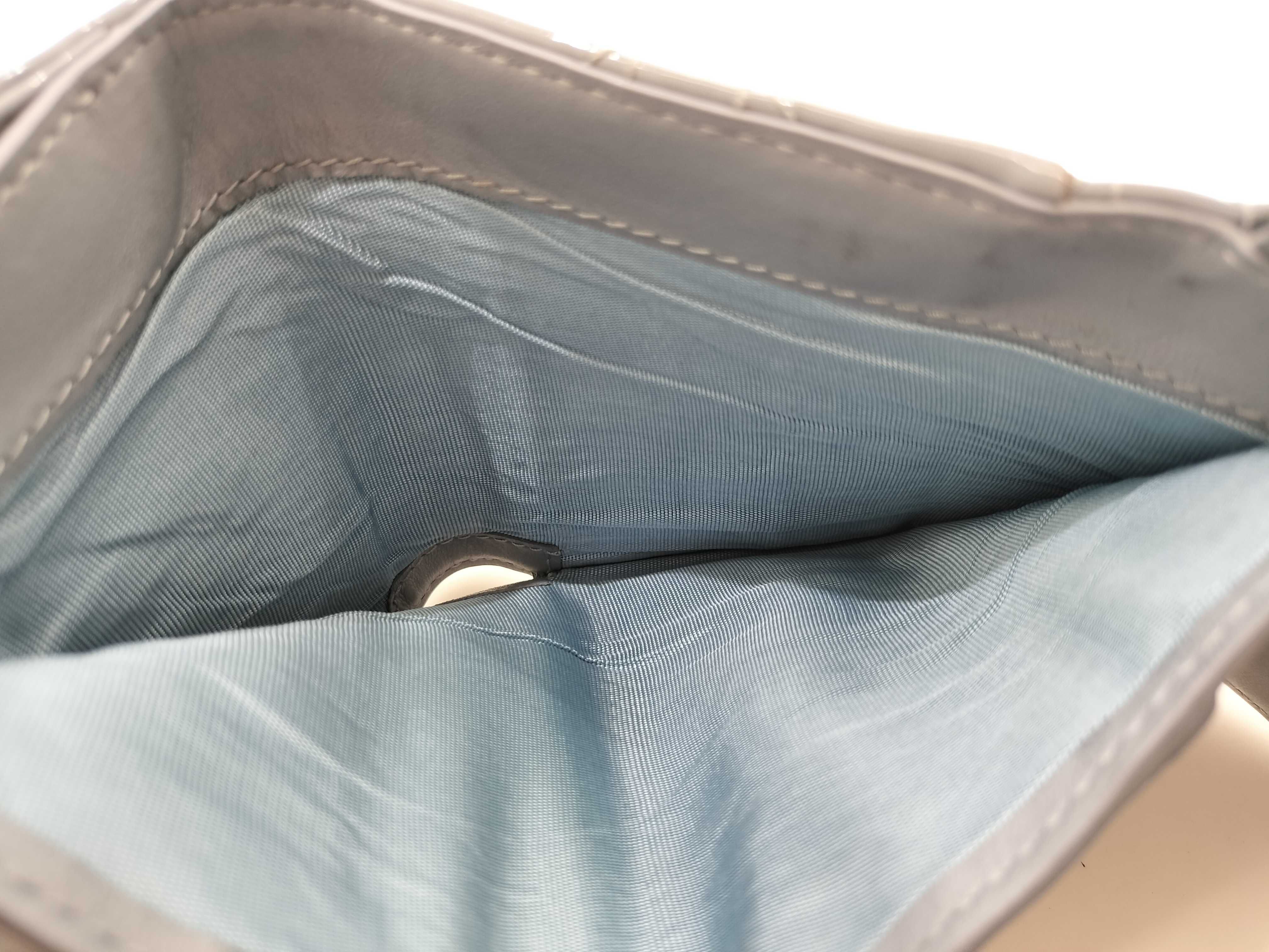 bifold wallet — view 11