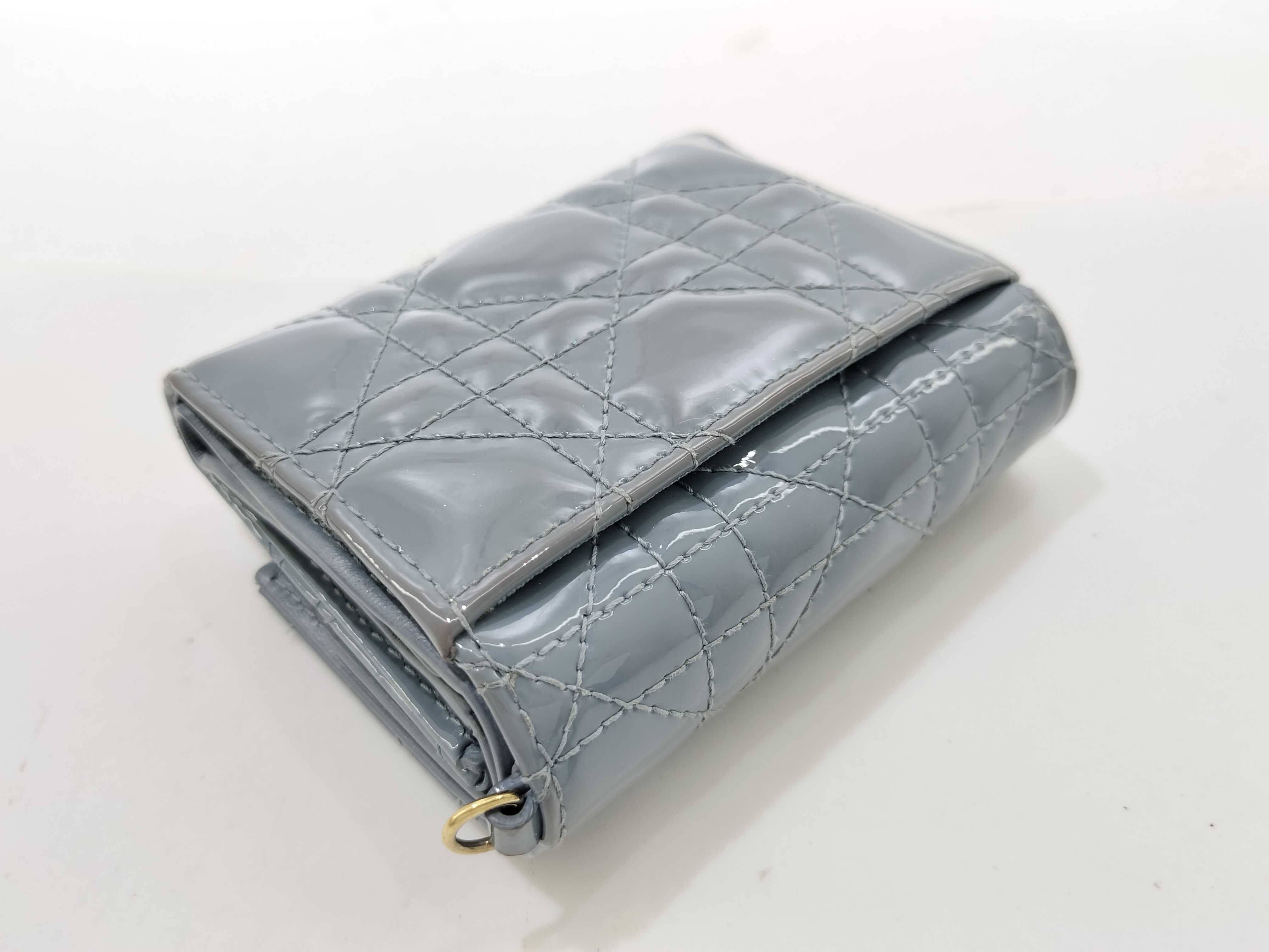 bifold wallet — view 7