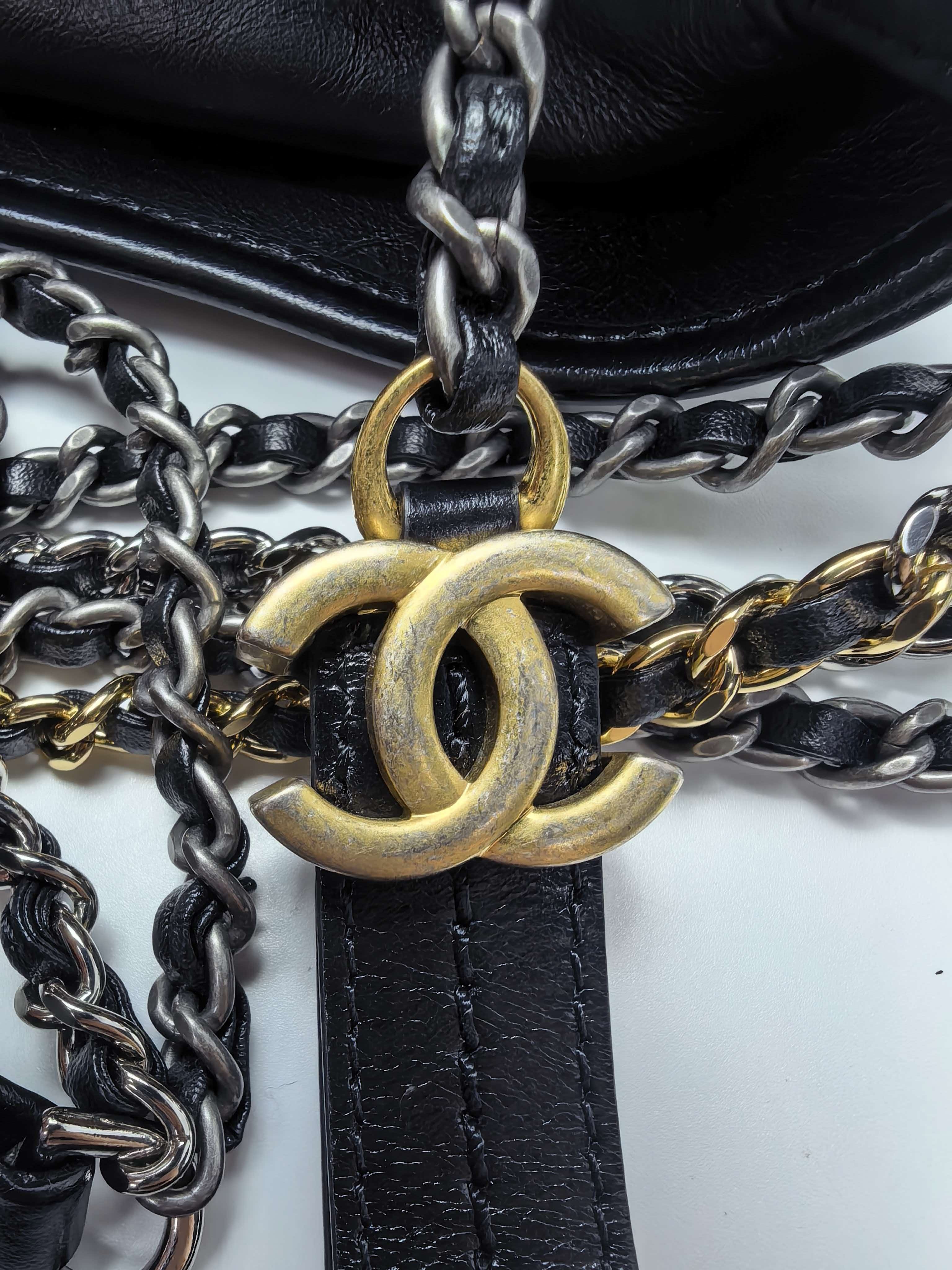 【*Shipped from: China*】CHANEL Gabrielle Leather Shoulder Bag 24068028 — view 15