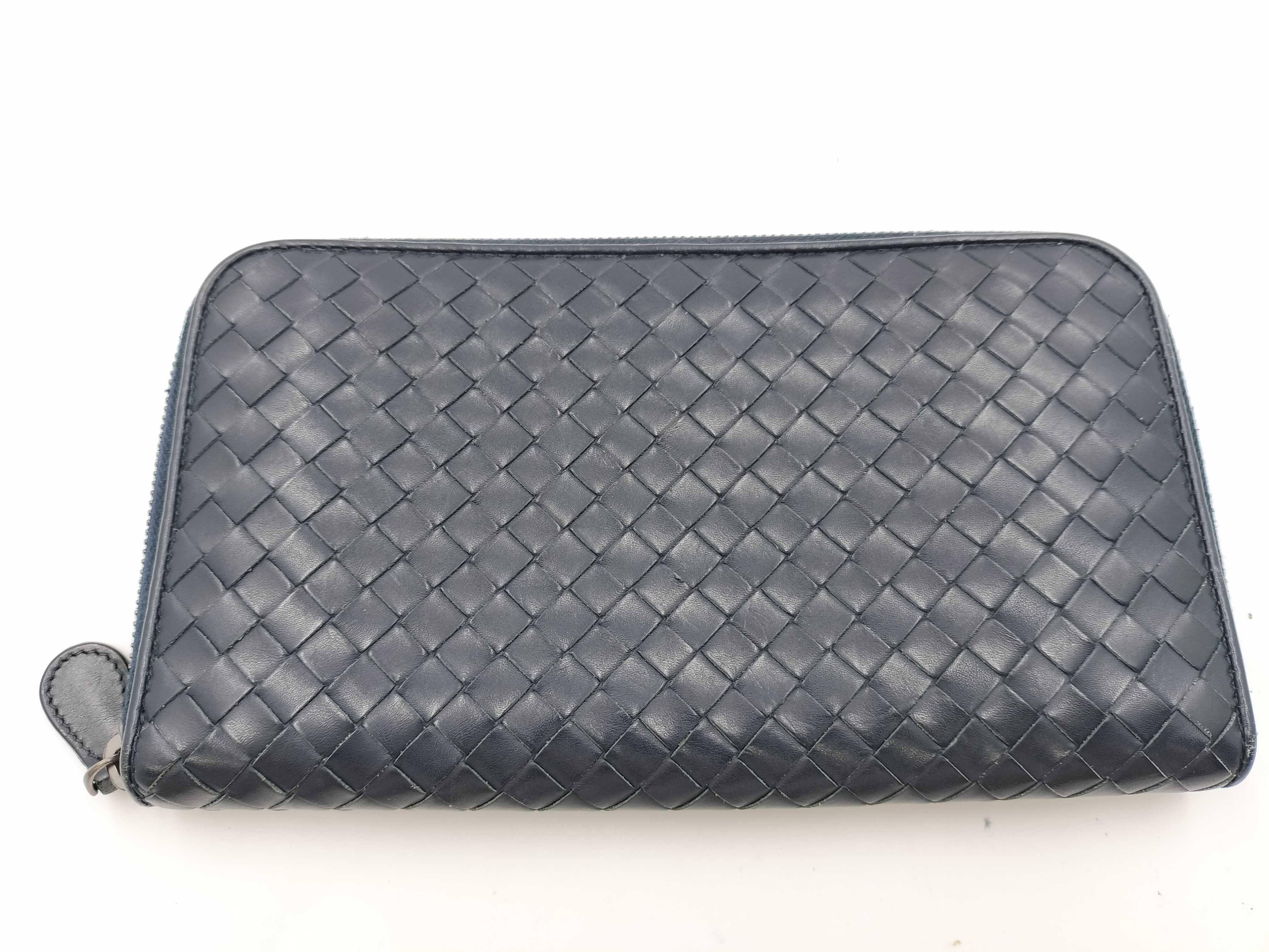 Intrecciato Round Zipper Long Wallet