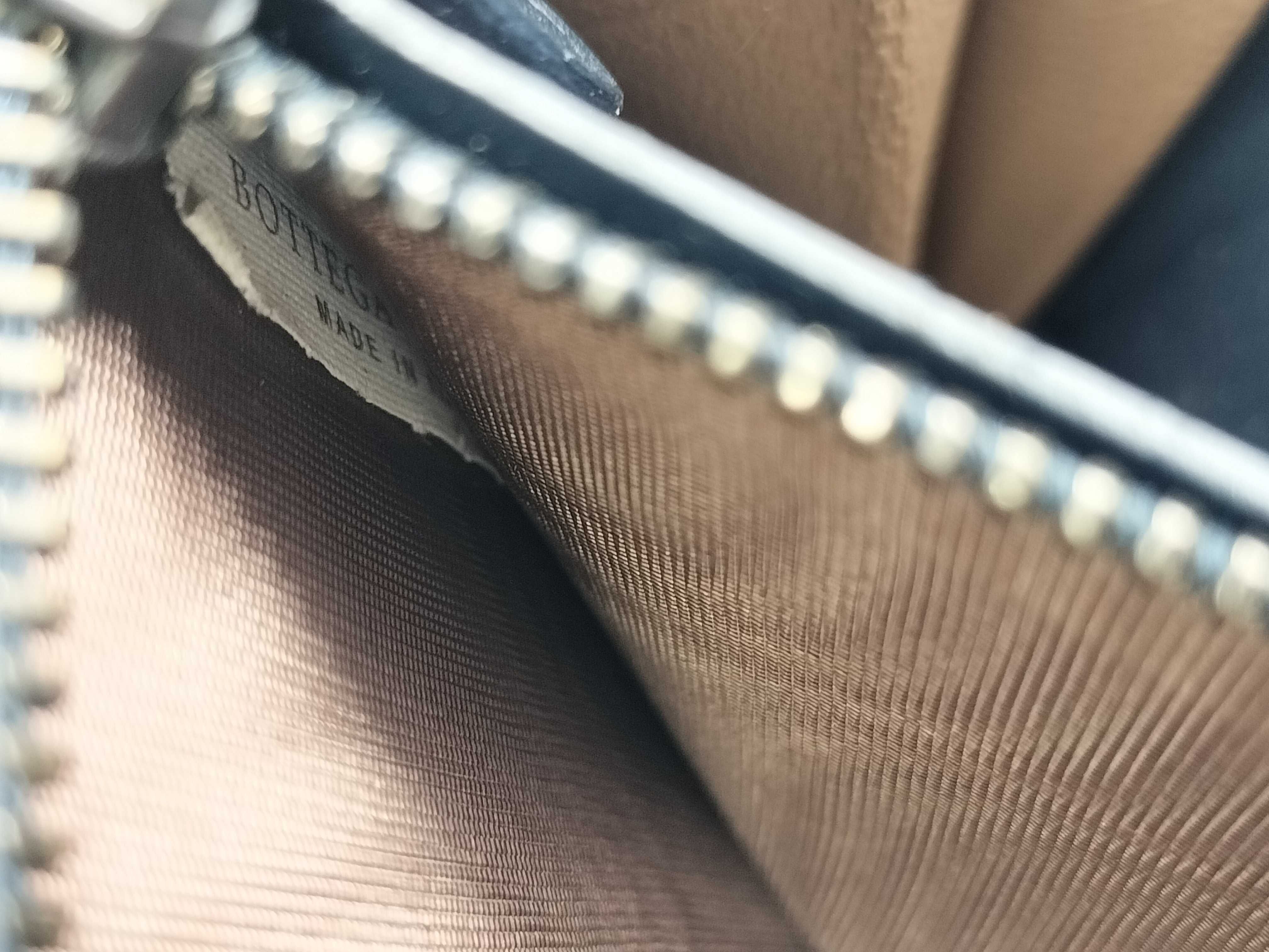 Intrecciato Round Zipper Long Wallet — view 10