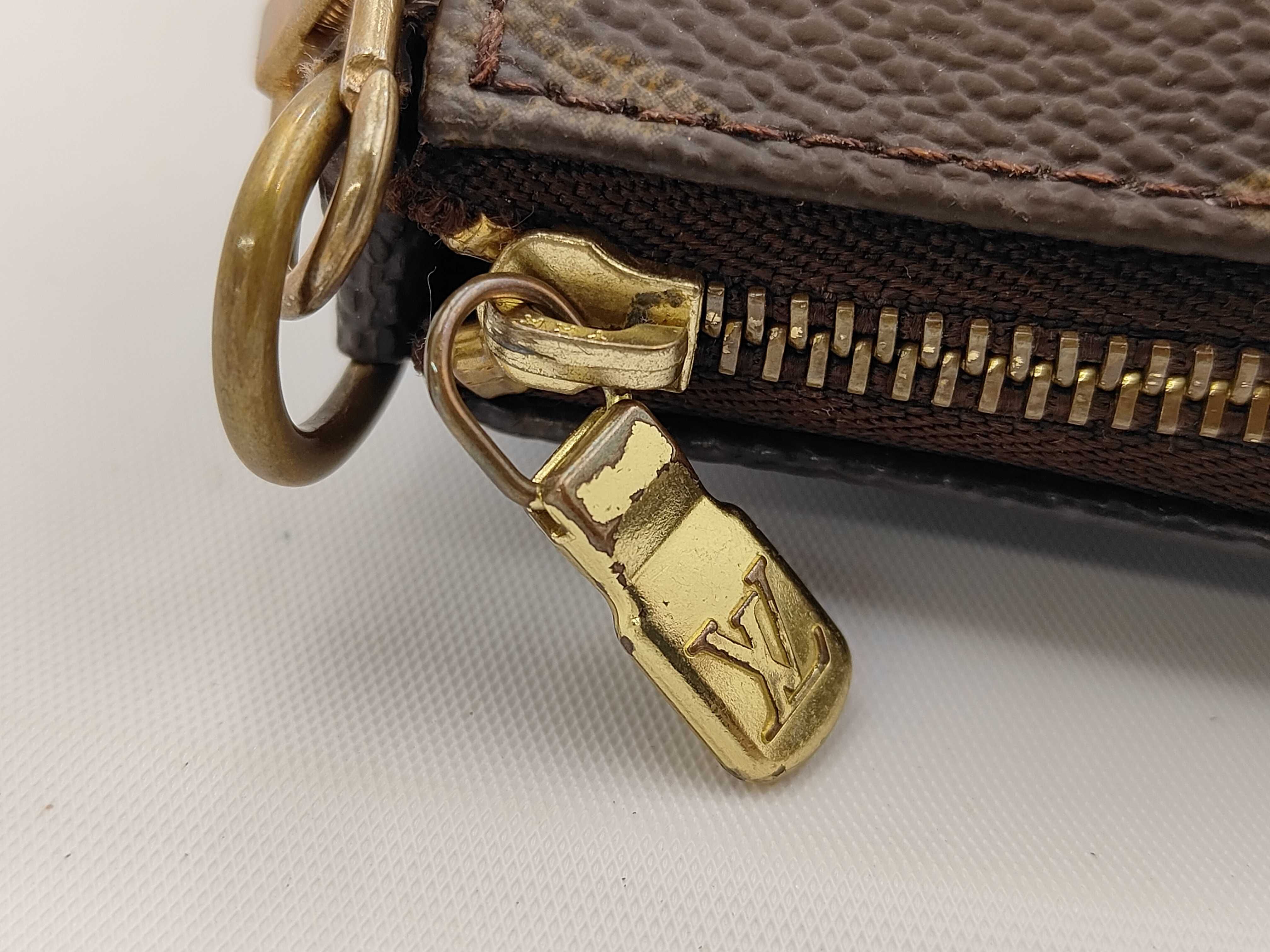 Monogram Louis Vuitton Monogram Accessoires VI0061 Handbag — view 8
