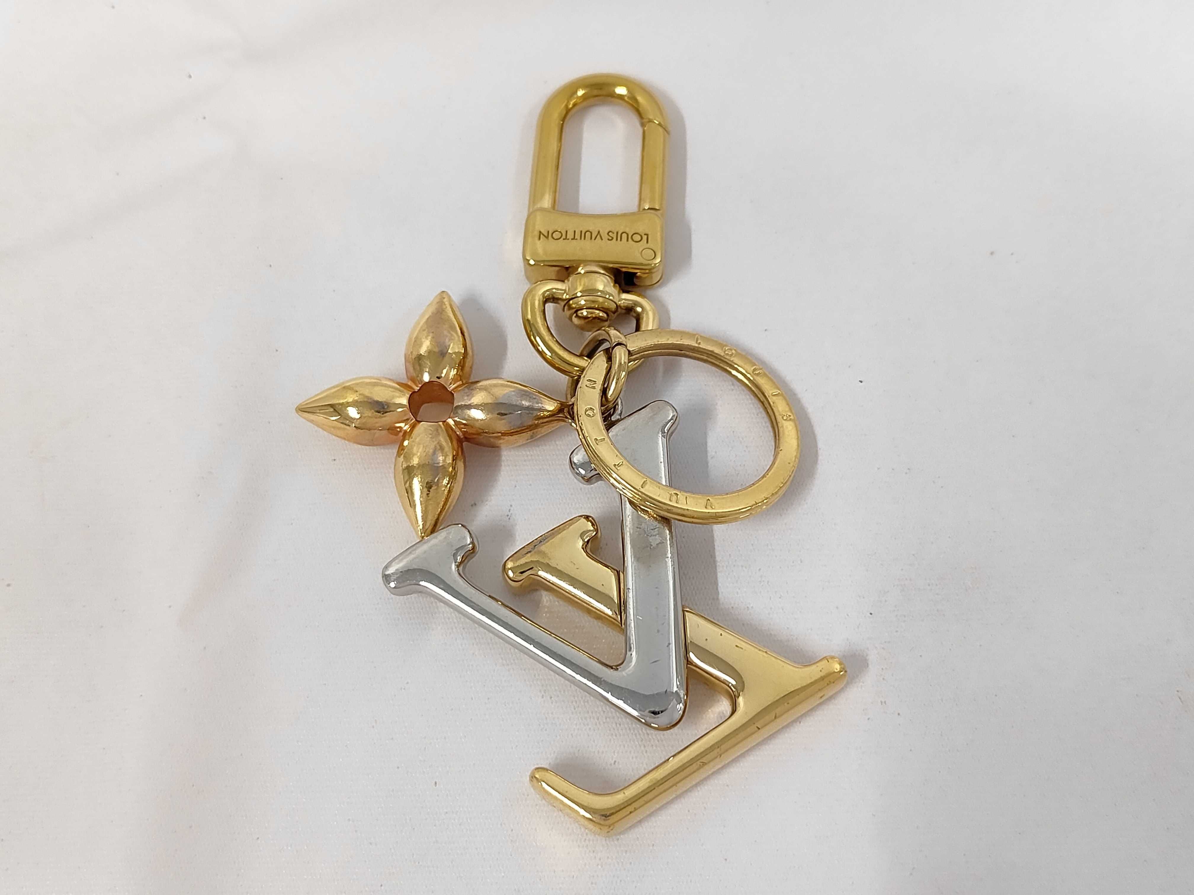 Vuitton Portefeuille LV Facet Keychain Other Accessories — view 2