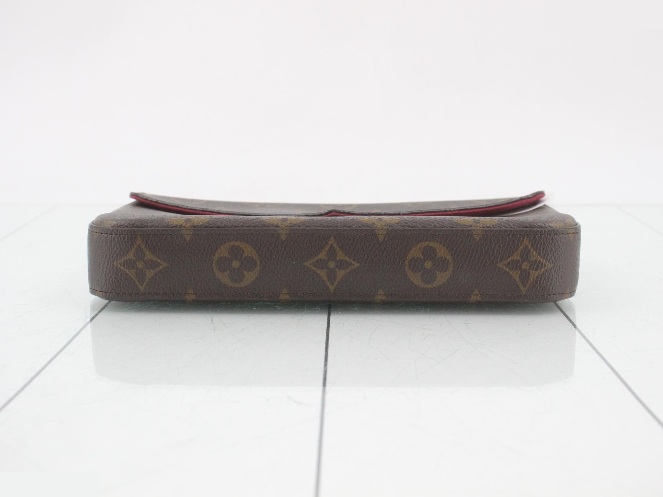 Pochette Felice, Fuchsia, with dust bag, RFID checked. — view 3