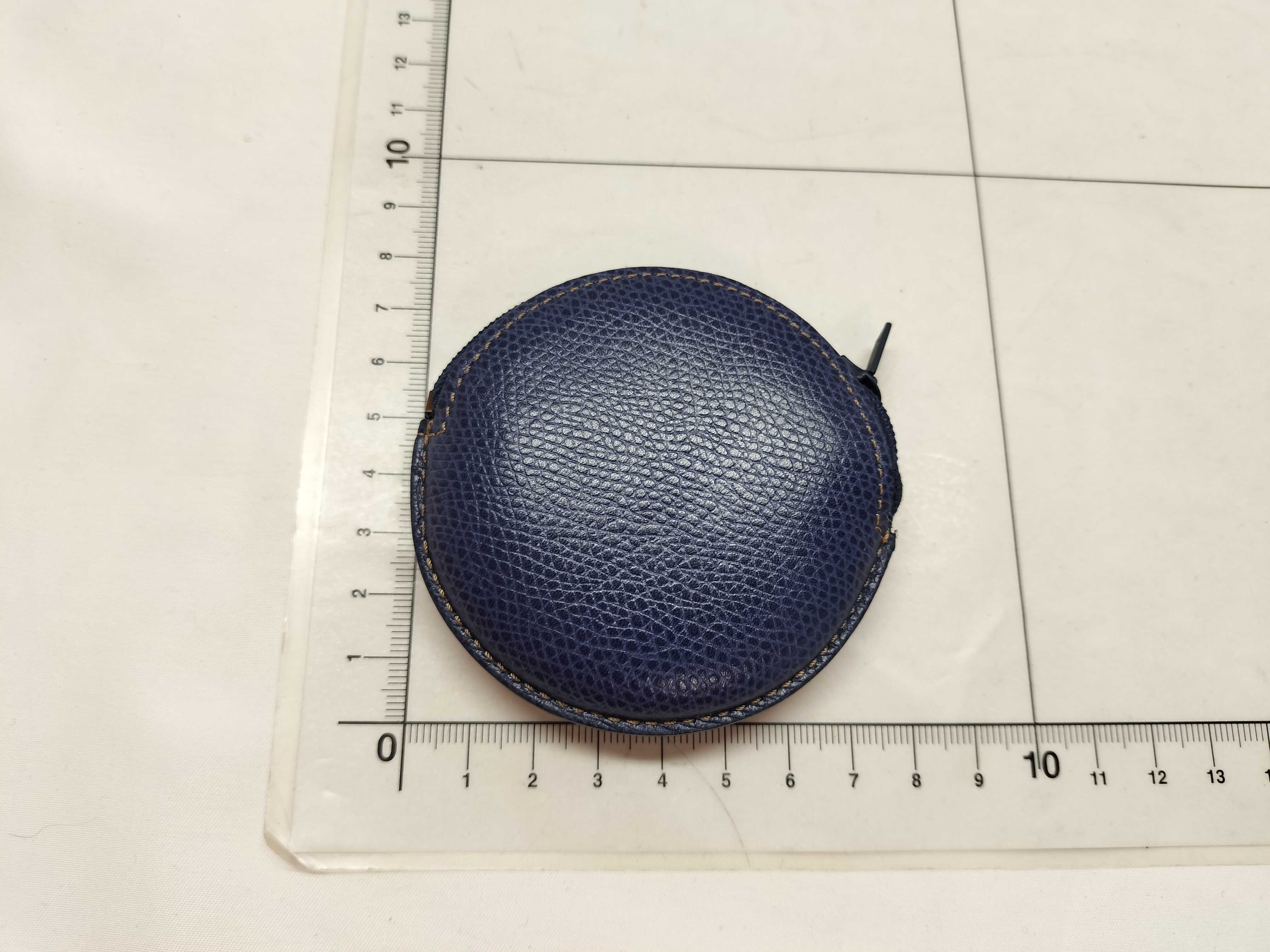 coin case — view 2