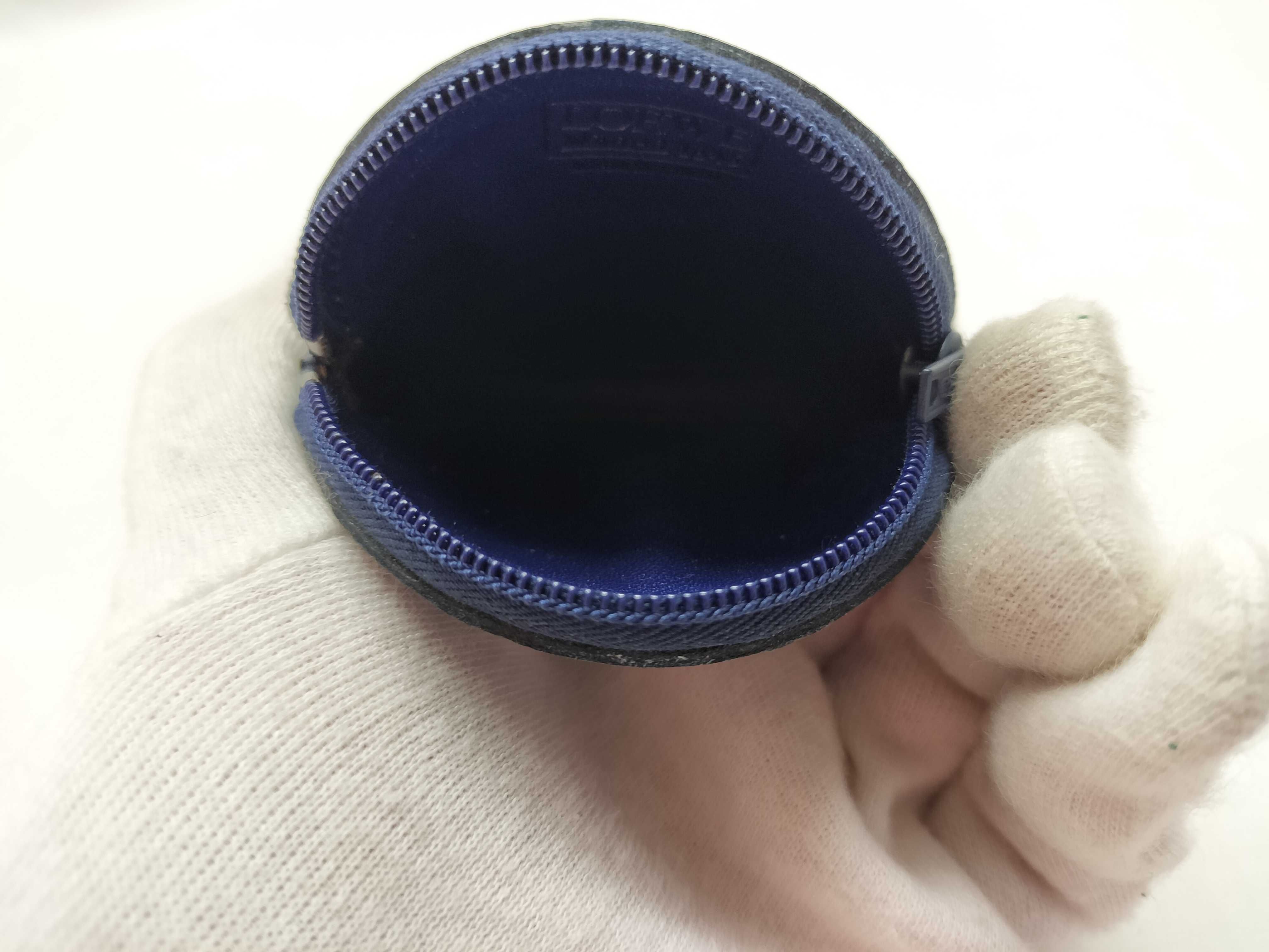 coin case — view 7