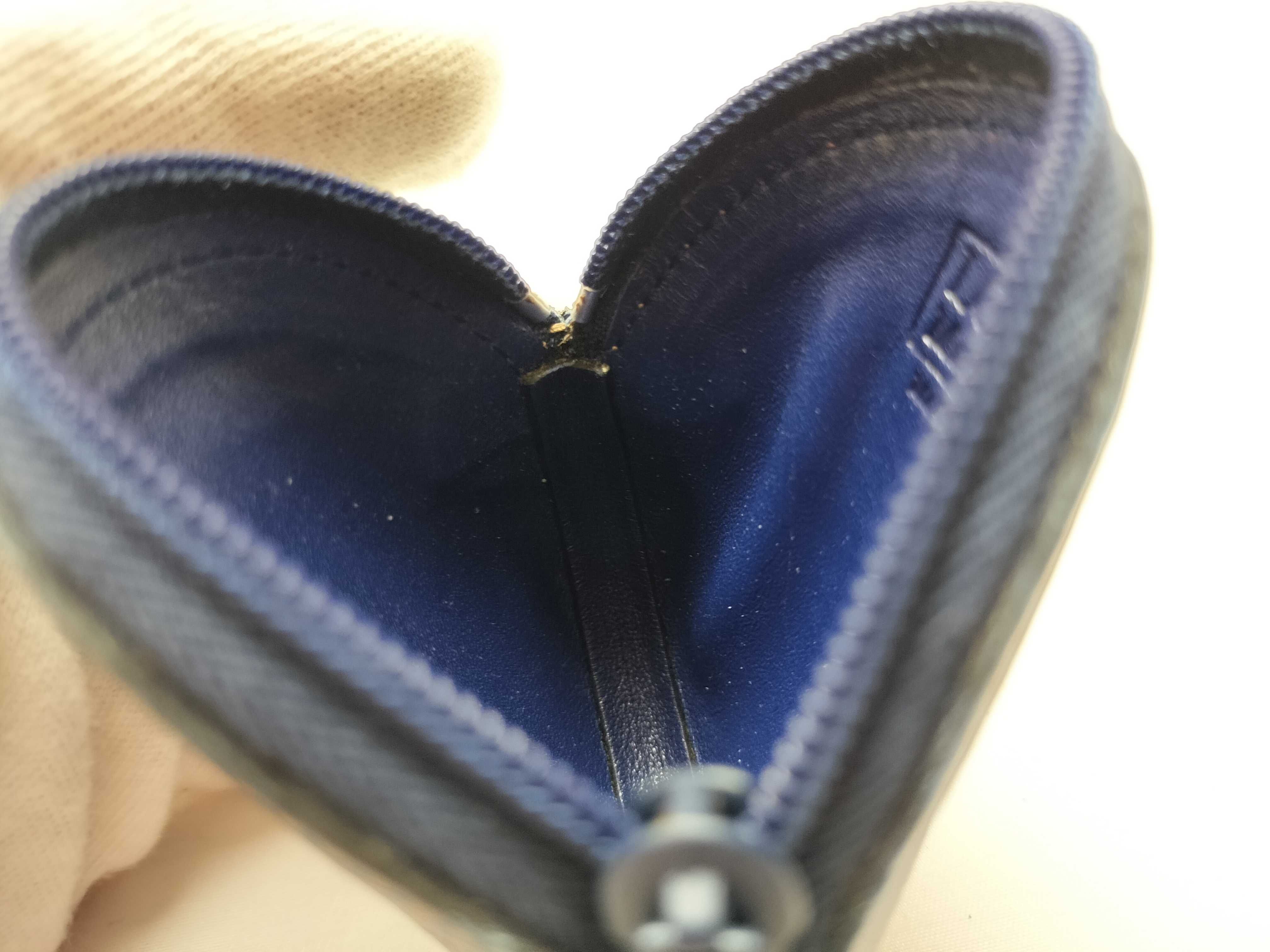 coin case — view 9