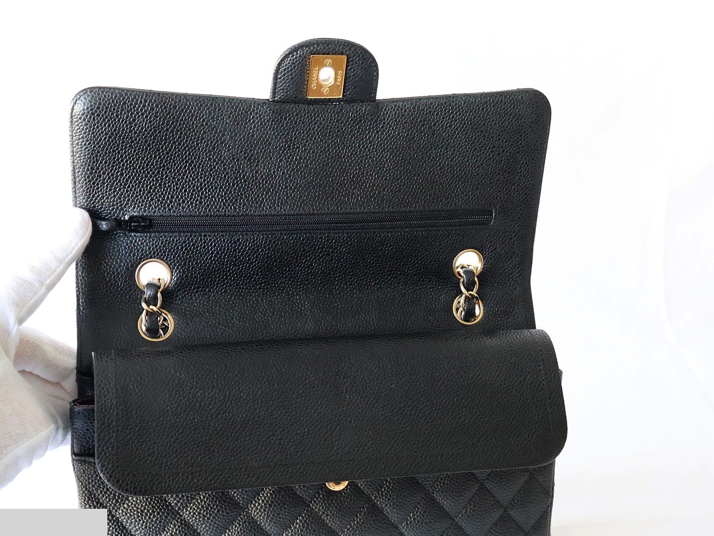 Caviar leather Matelassé 25 Double flap Double chain shoulder bag, black — view 10