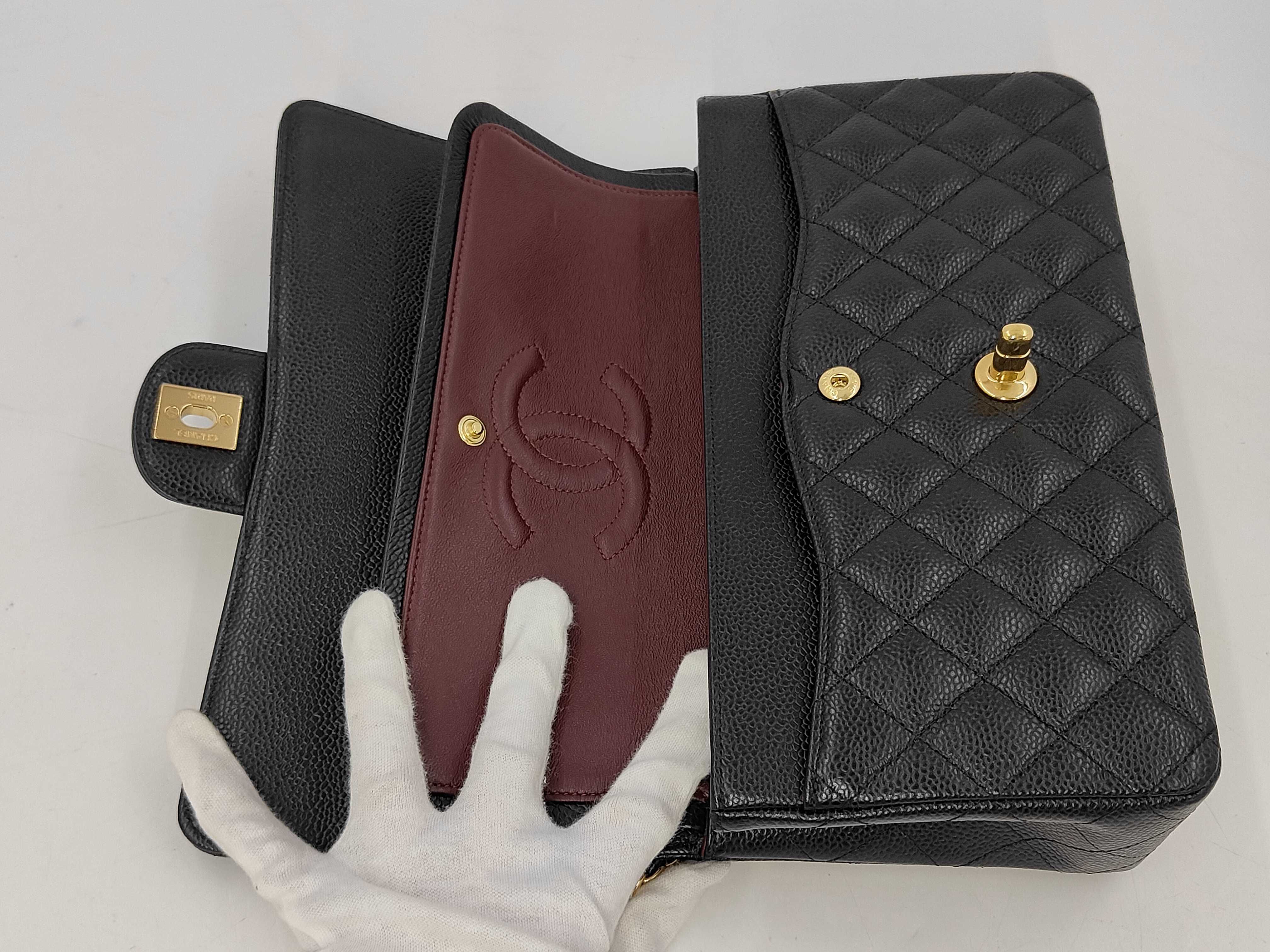 Matelassé 25 Double Flap Double Chain Caviar Shoulder Bag — view 11