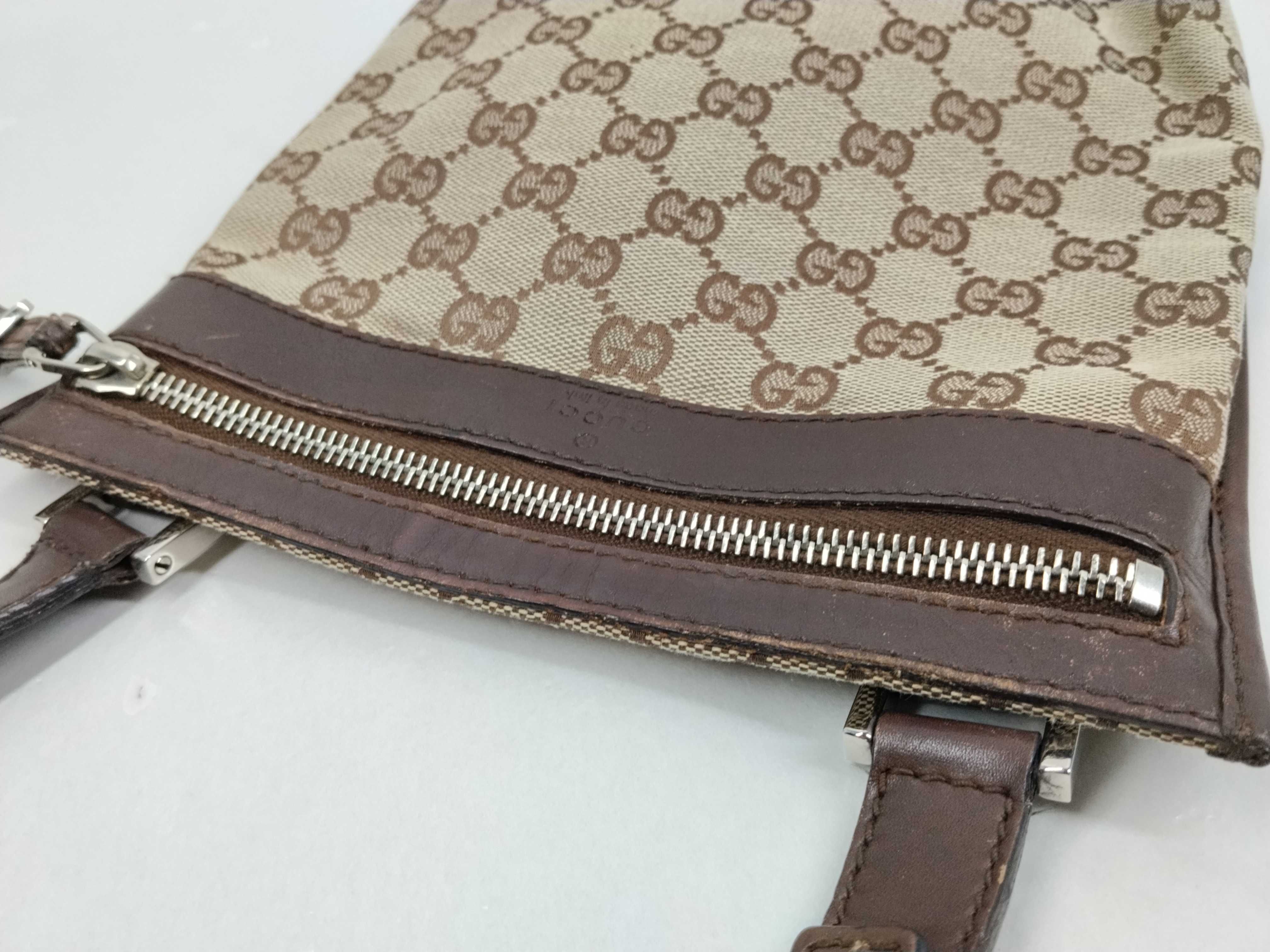 GG Canvas Shoulder Bag — view 8
