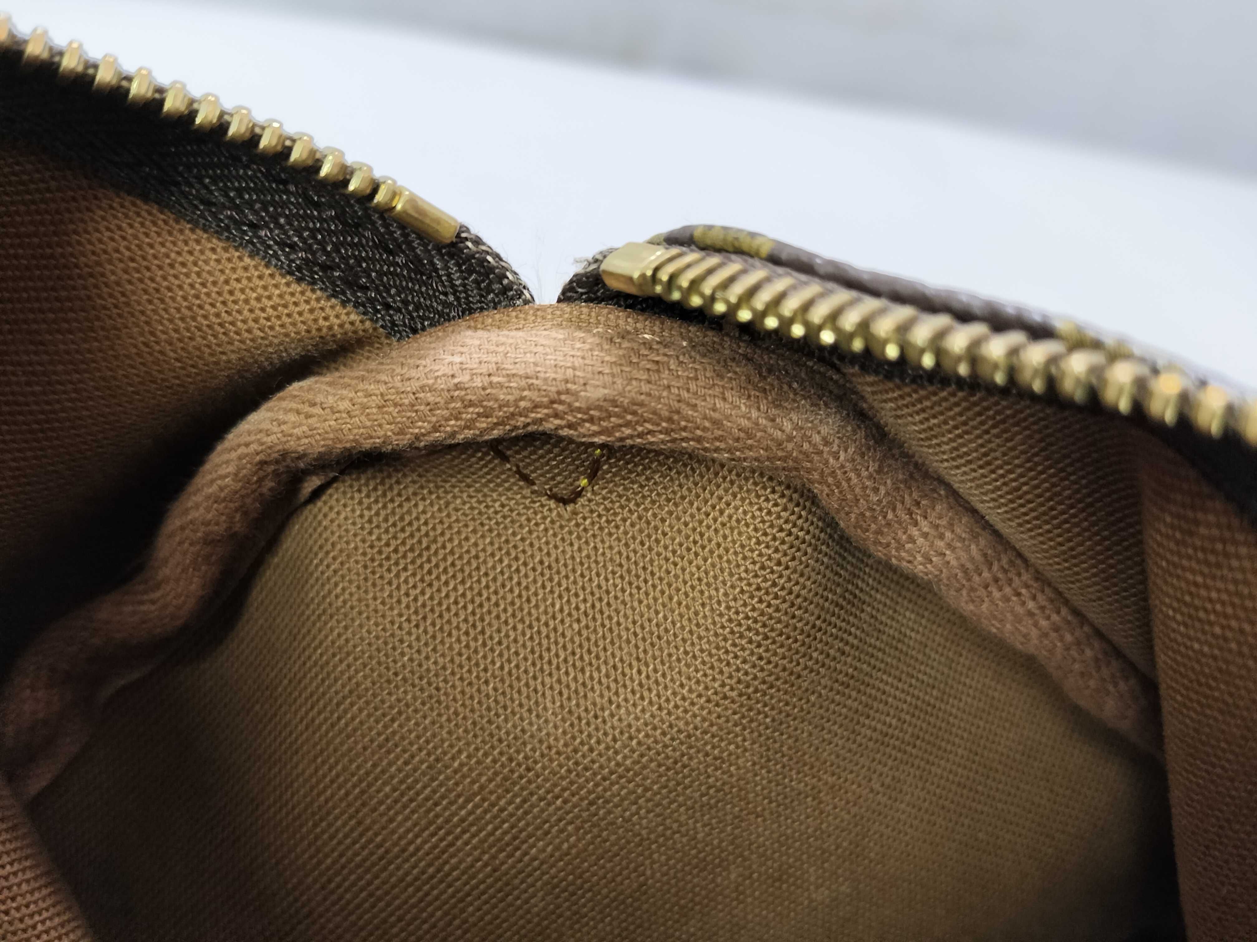 Monogram Louis Vuitton Speedy 30 Handbag — view 12