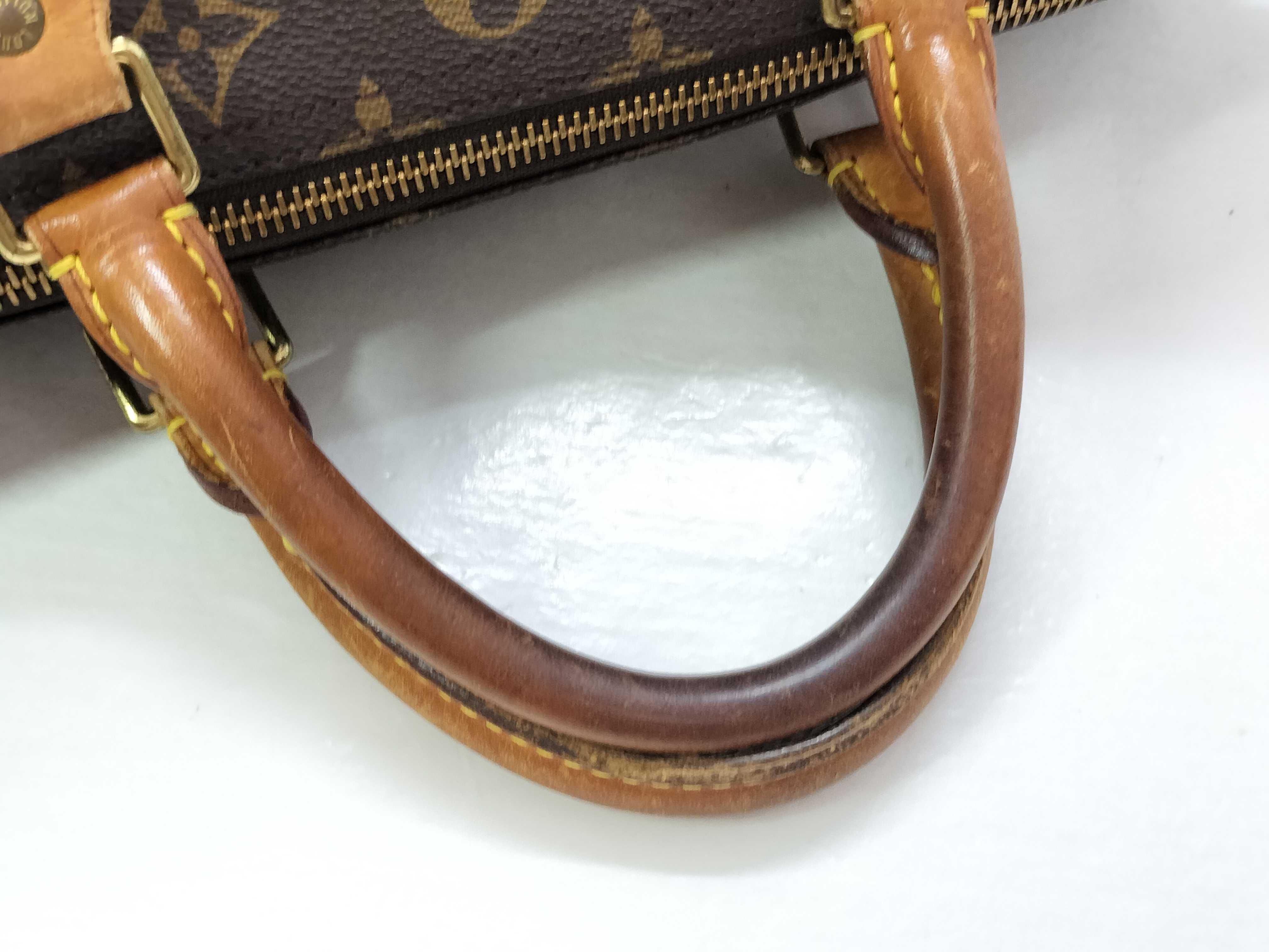 Monogram Louis Vuitton Speedy 30 Handbag — view 3