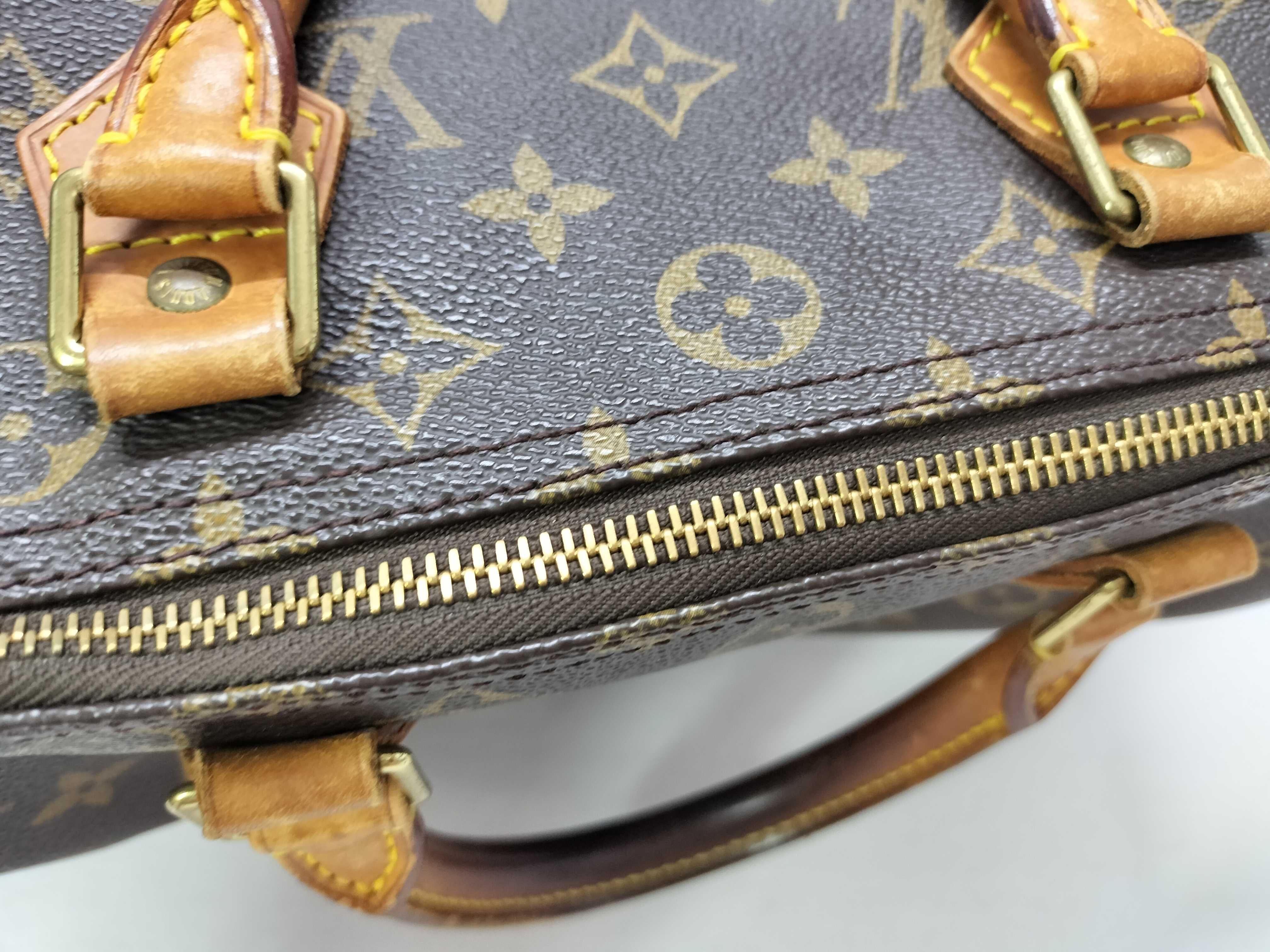 Monogram Louis Vuitton Speedy 30 Handbag — view 6