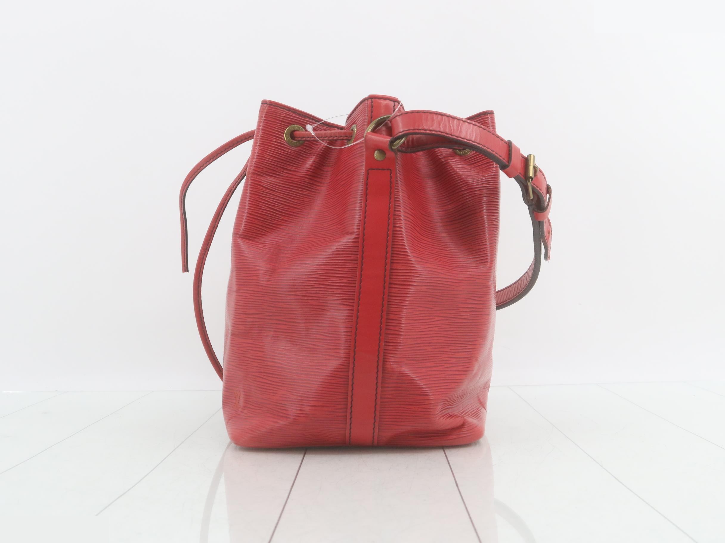 Epi Petit Noé Castilian Red Shoulder Bag — view 3