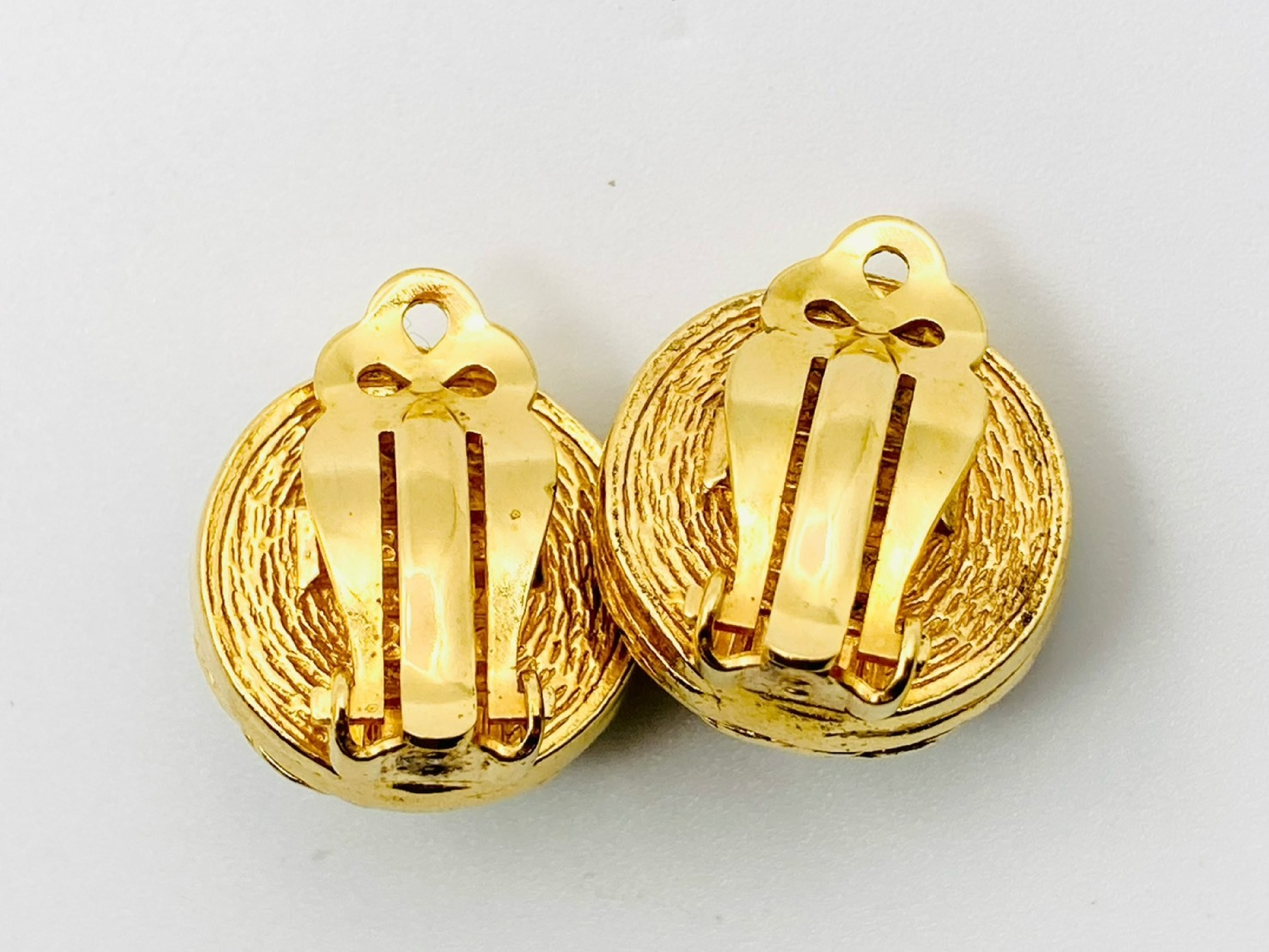 Round Earrings with Colored Stones, Engraved 2070, Green x Gold Earrings — view 2