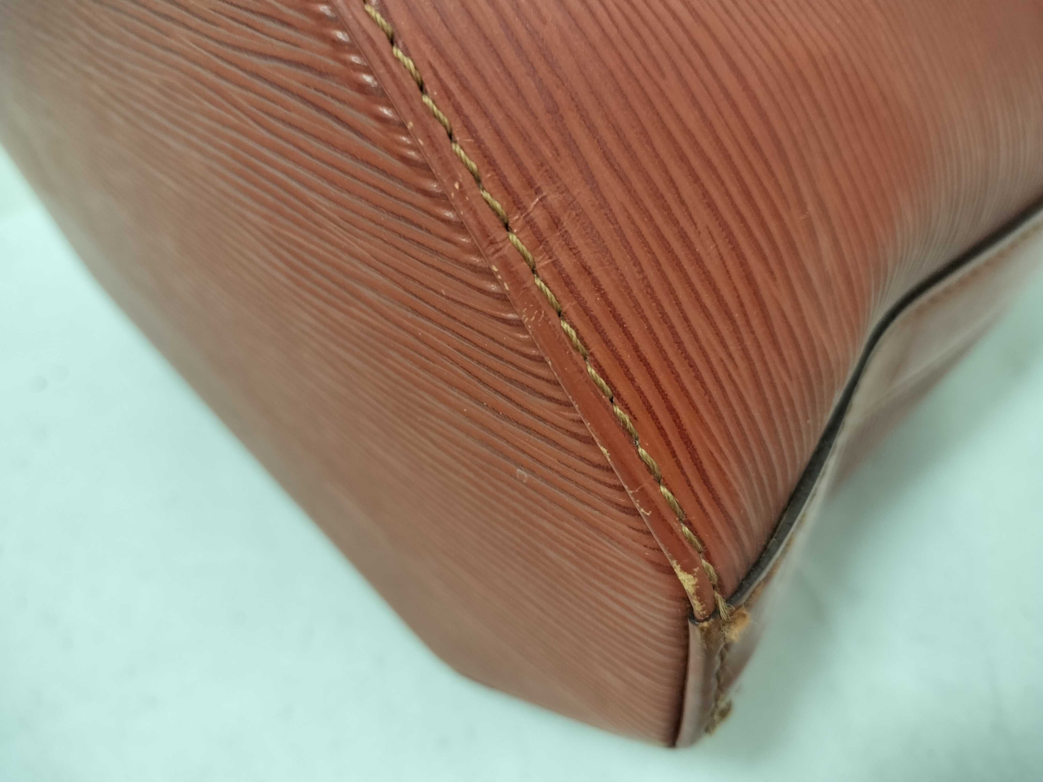 Epi Leather Sac Depaule Shoulder Bag — view 6