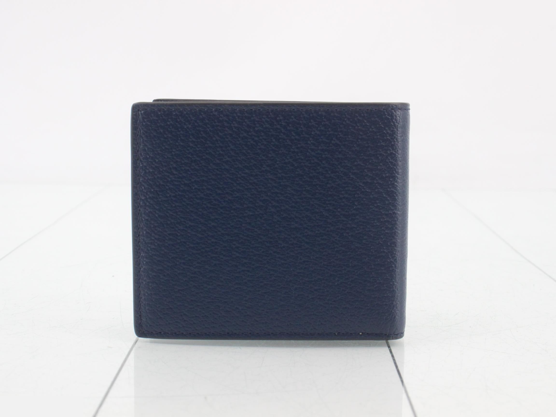 GG Marmont Bi-fold Wallet - Card and Bill Compartments — view 2