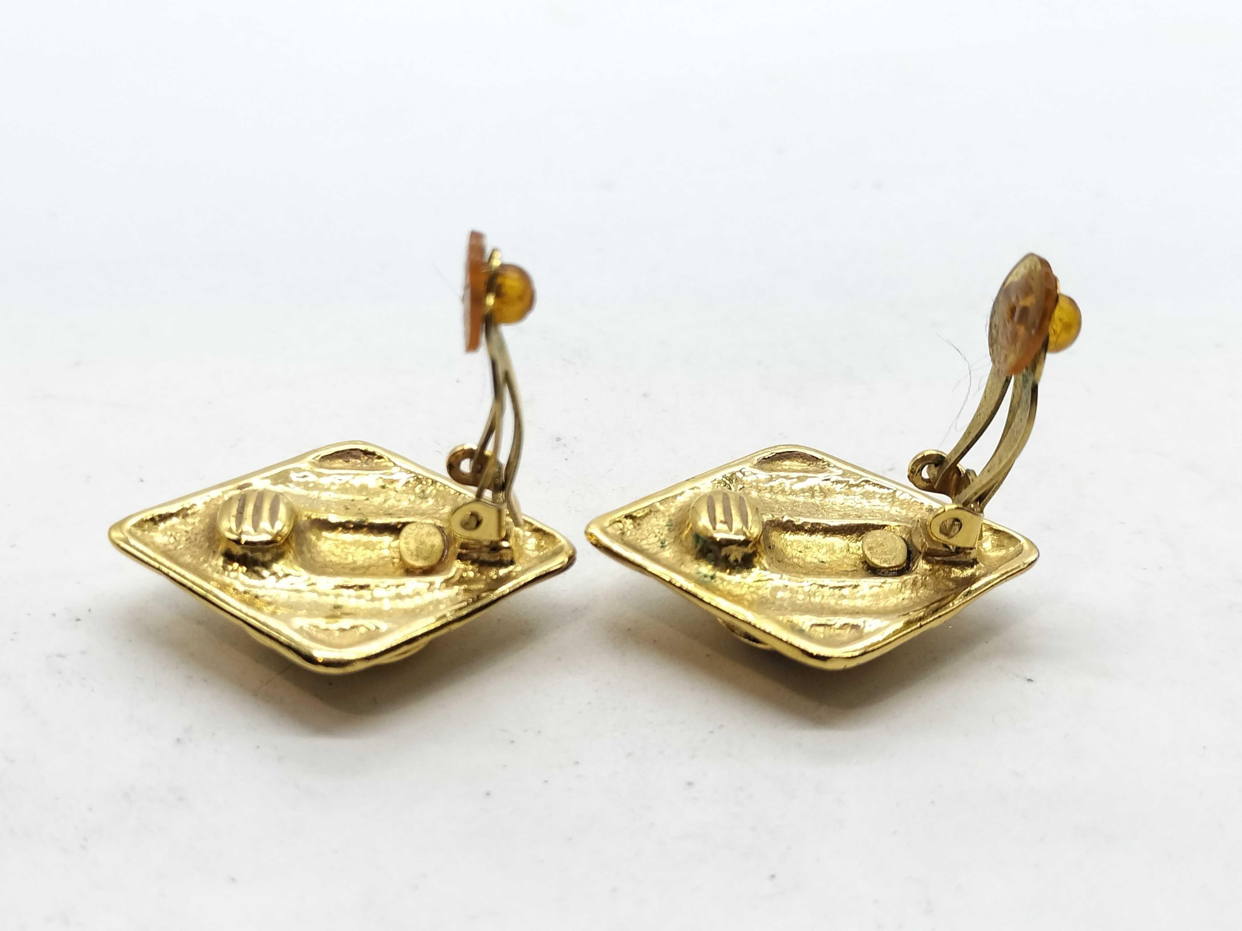 97P Coco Mark Earrings — view 5