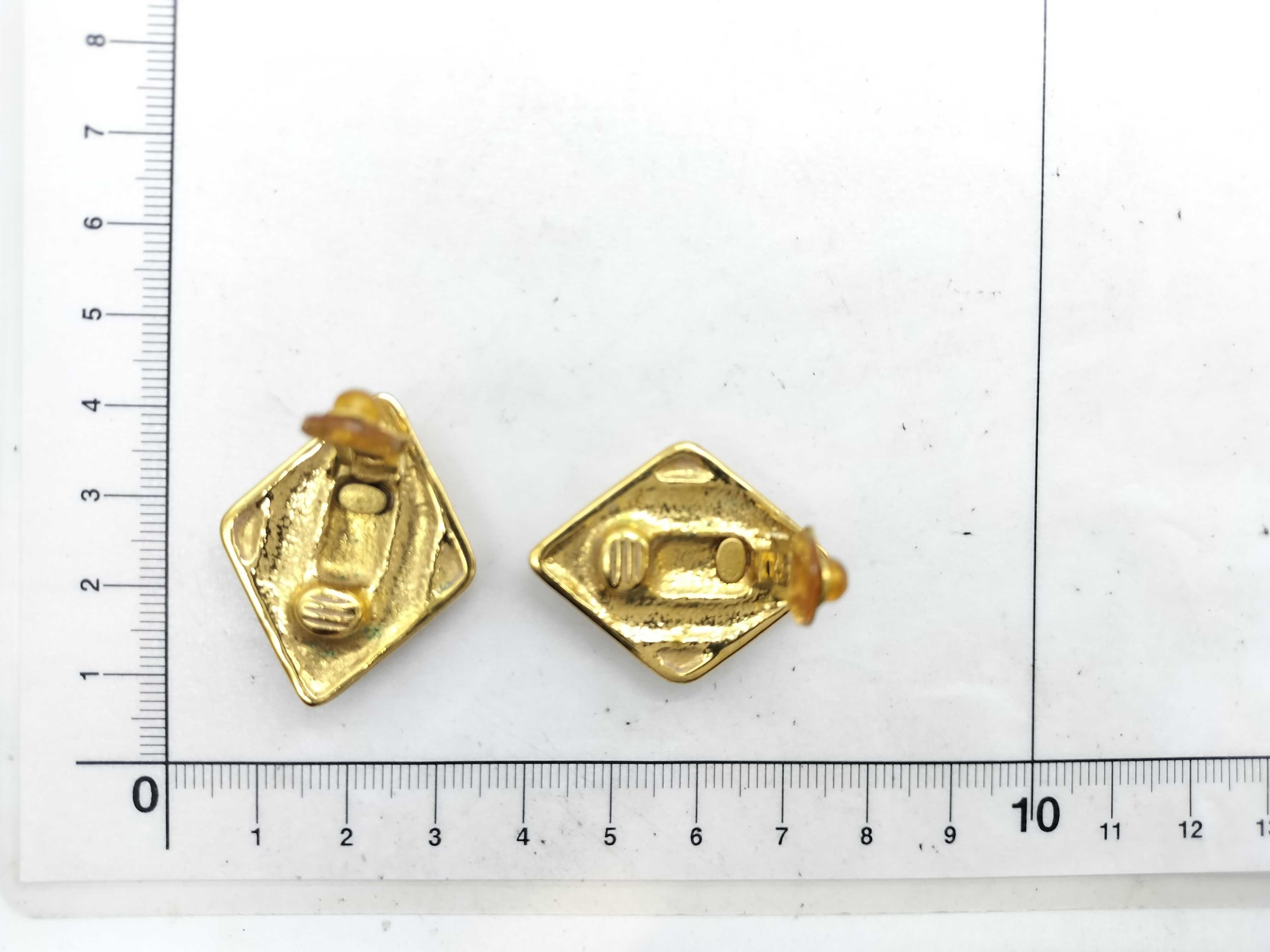 97P Coco Mark Earrings — view 7