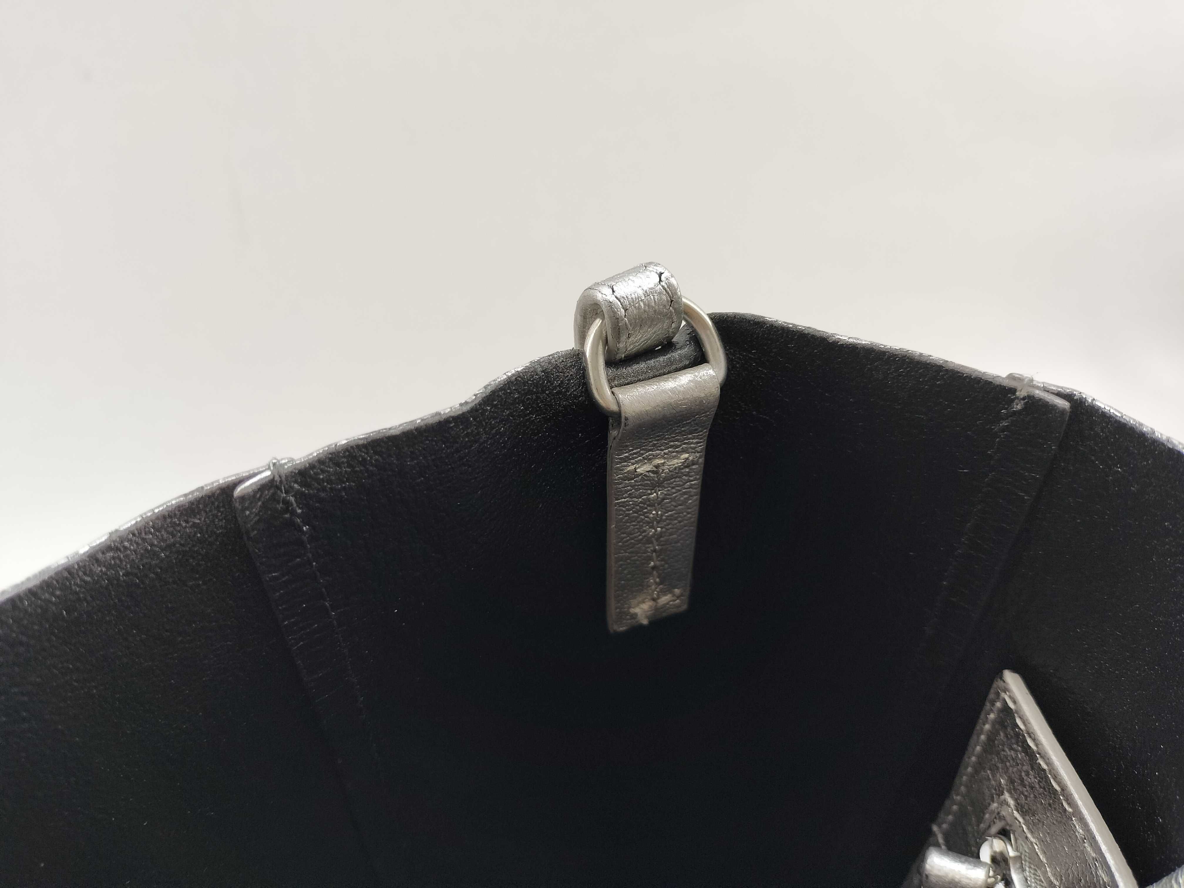 Cabas Leather Tote Bag (Serial Handbag) — view 11