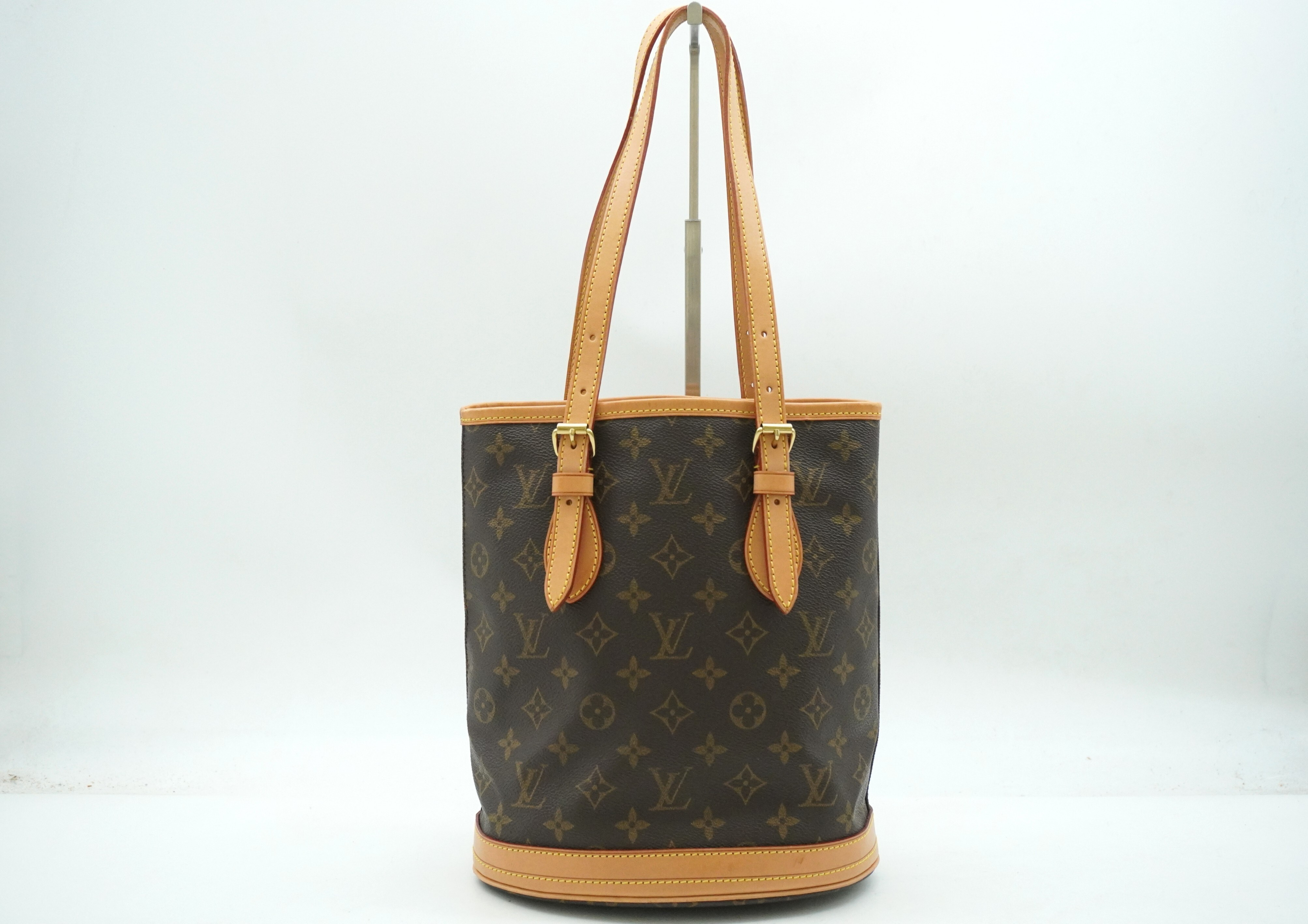 Monogram Bucket PM M42238 Tote Bag — view 2