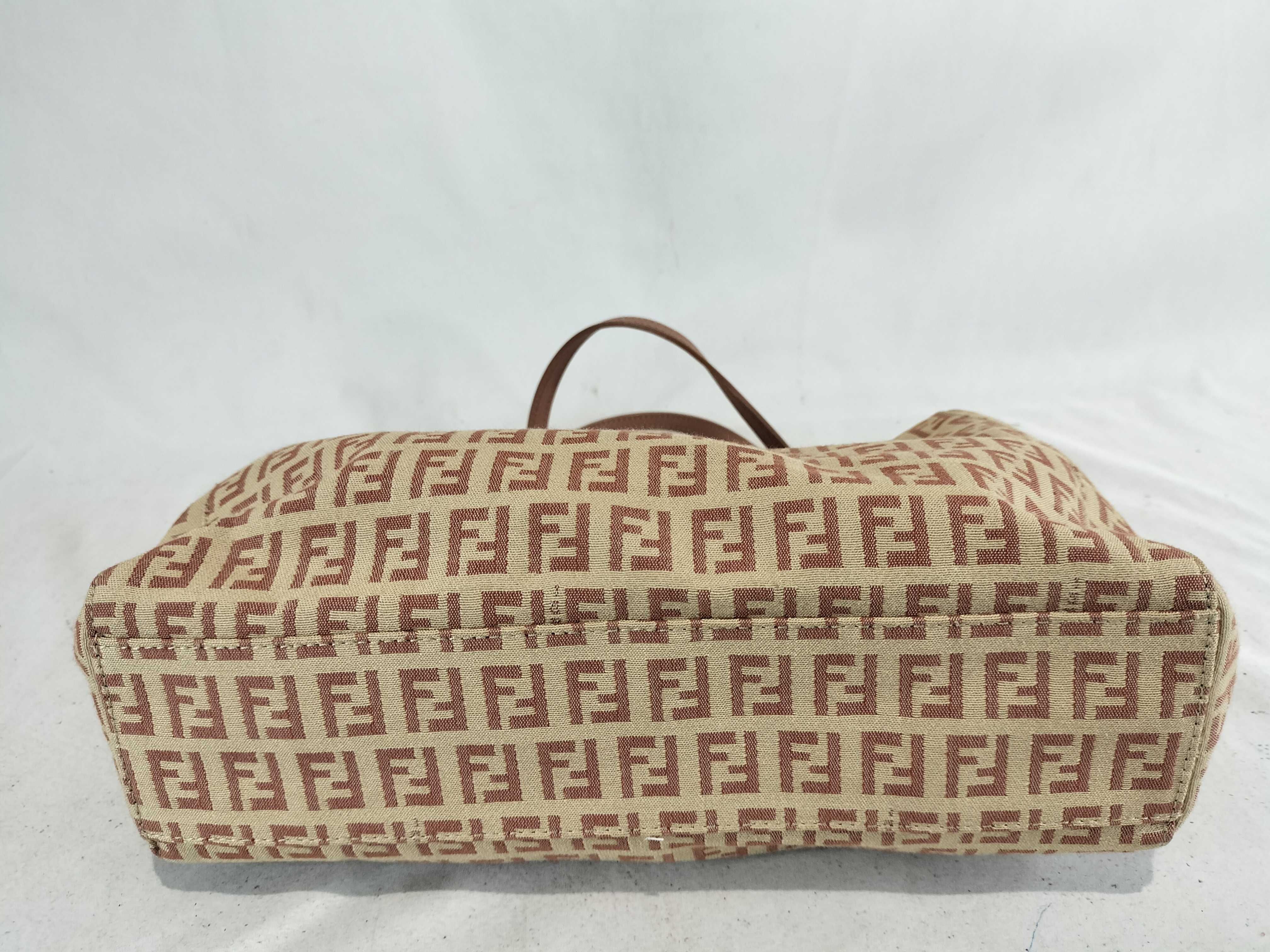 handbag — view 7