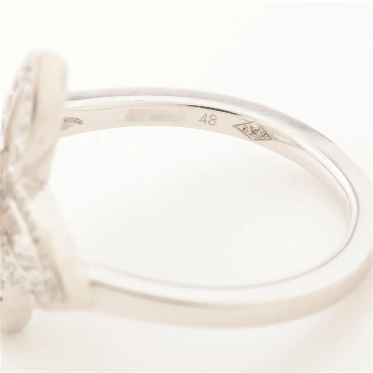 Bague Ardente Fleurs Diamond Ring, 750 (WG), 4.2g, Size 48, Item No. 023952. Features: Damaged hallmark, partially double-stamped engraving, small holes, solder marks. — view 3