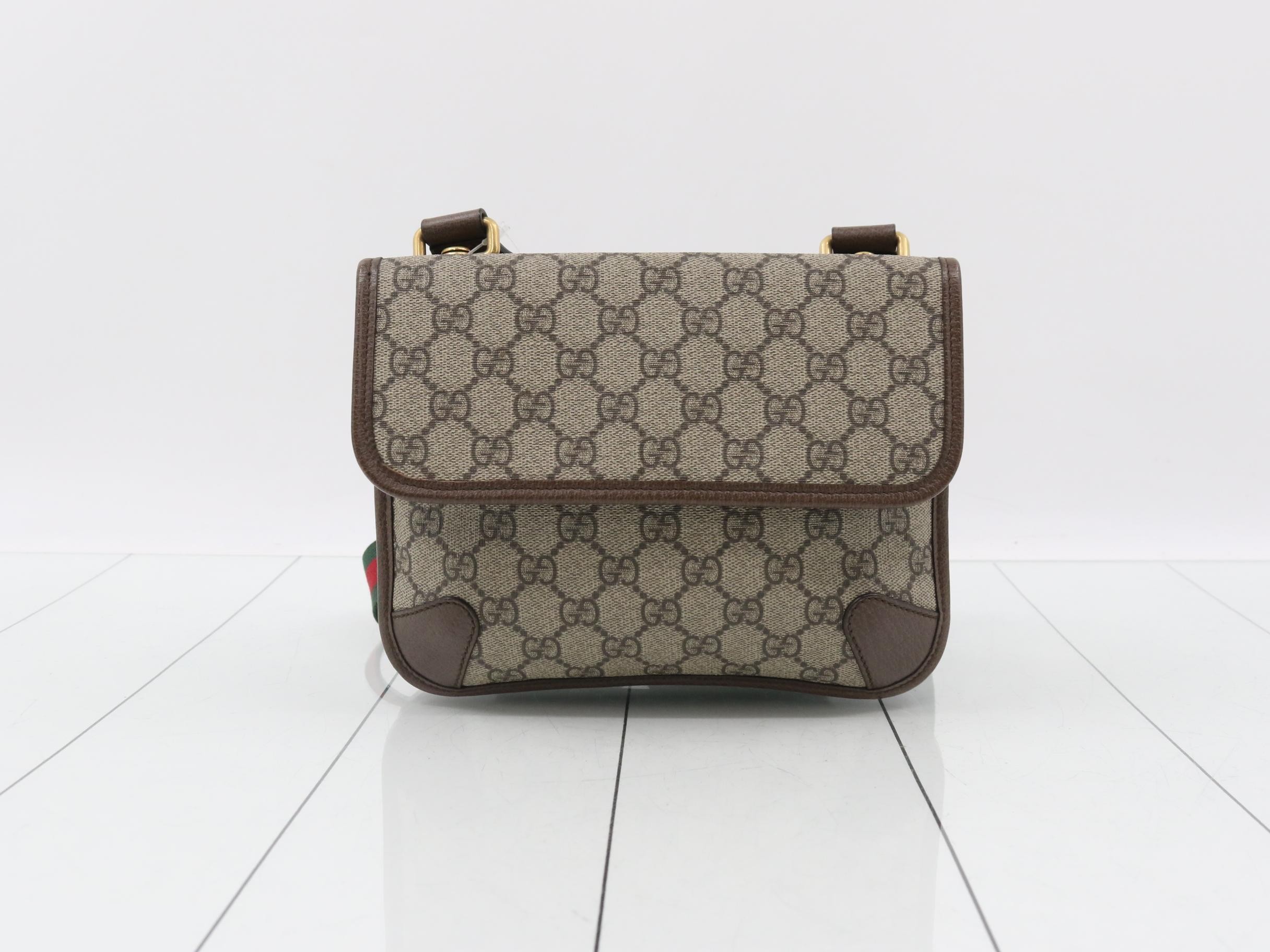 GG Supreme Small Messenger Bag — view 2