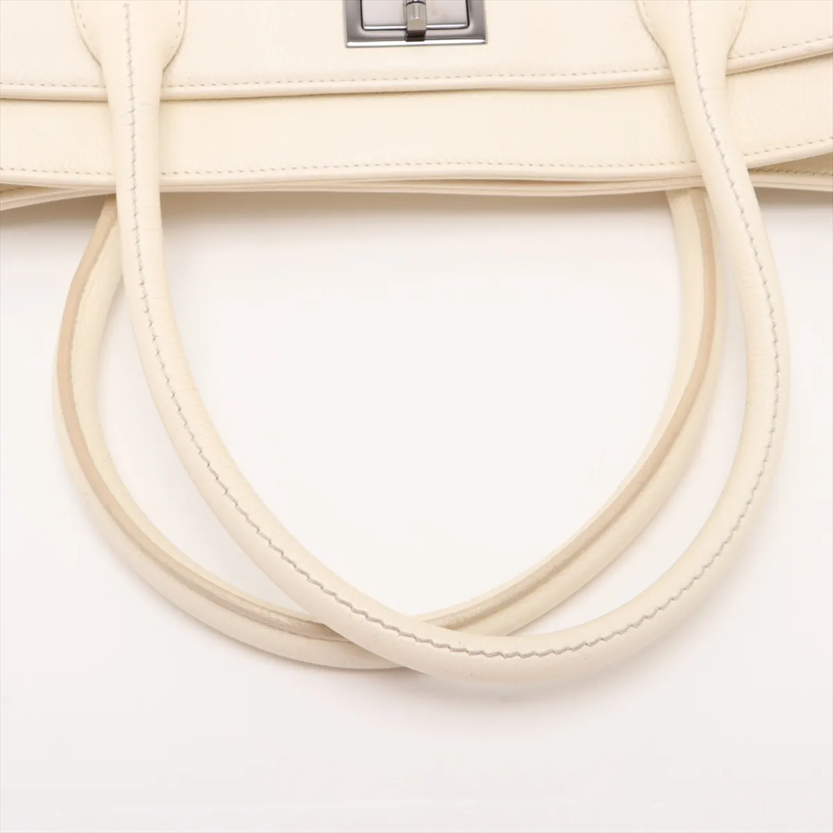 executive leather tote bag 2.55 white silver hardware 10068301 10s — view 5