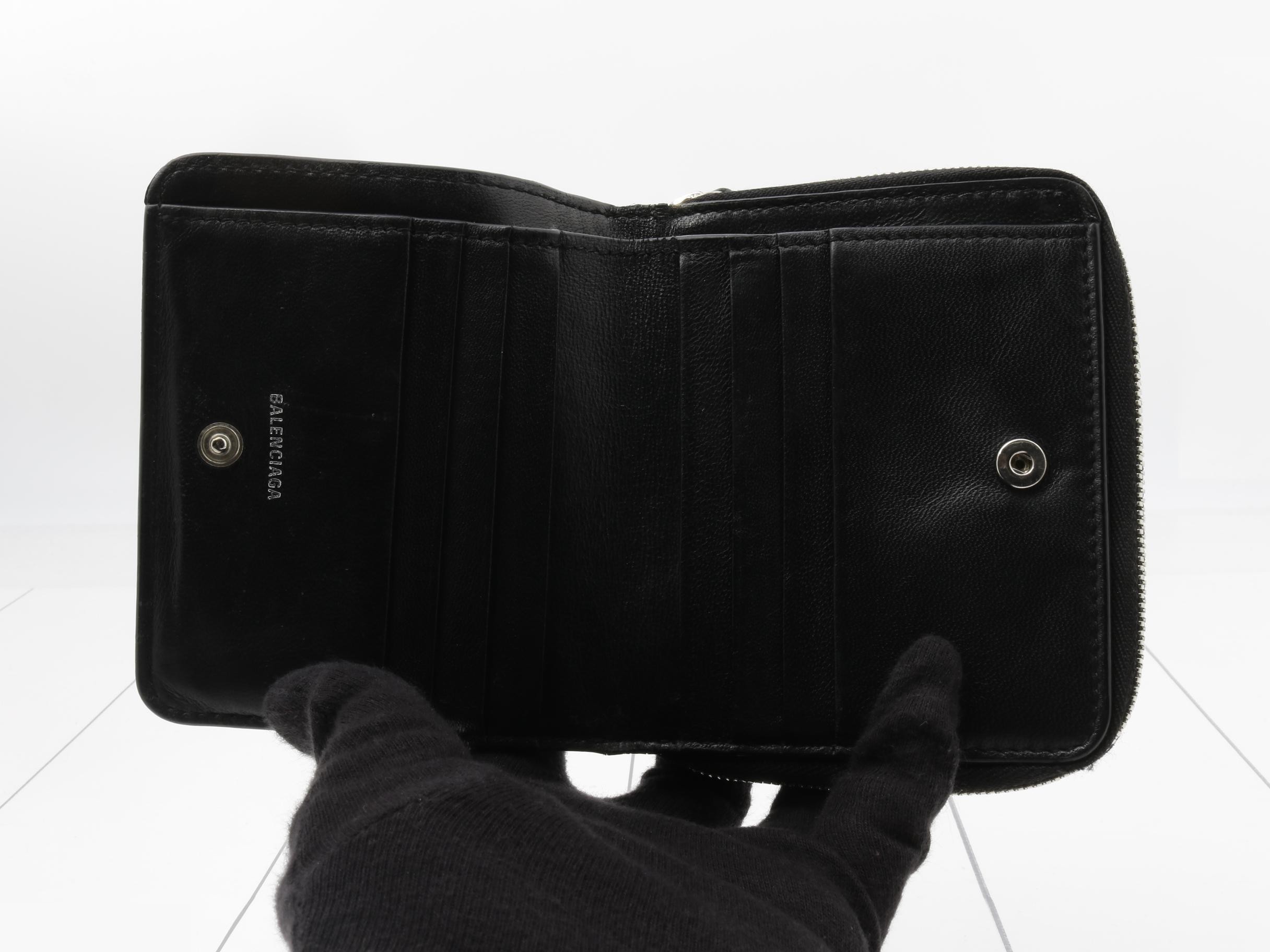 Bi-fold wallet, black — view 4