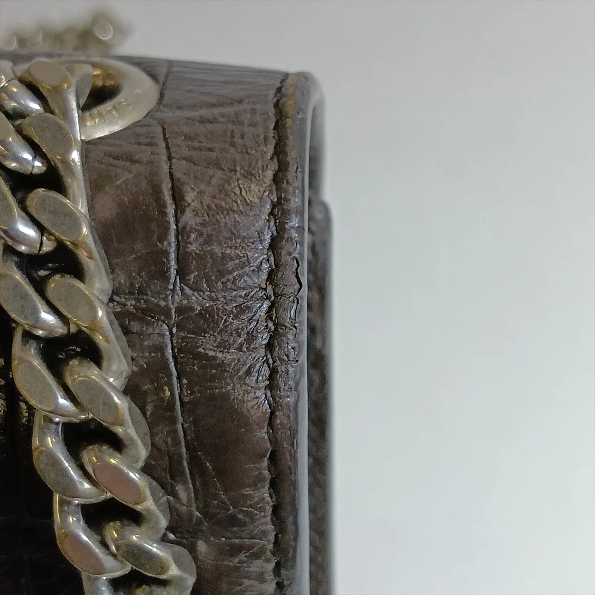 Kate 354120 Crocodile Embossed Chain Shoulder Bag Brown — view 11