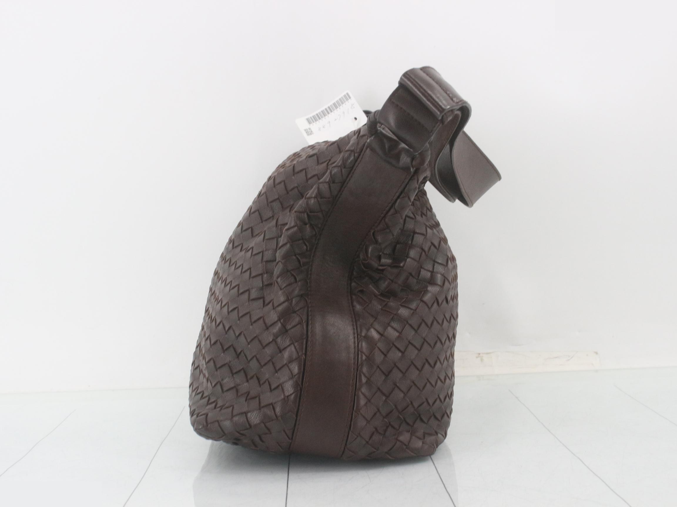 115658 Intrecciato Shoulder Bag — view 3