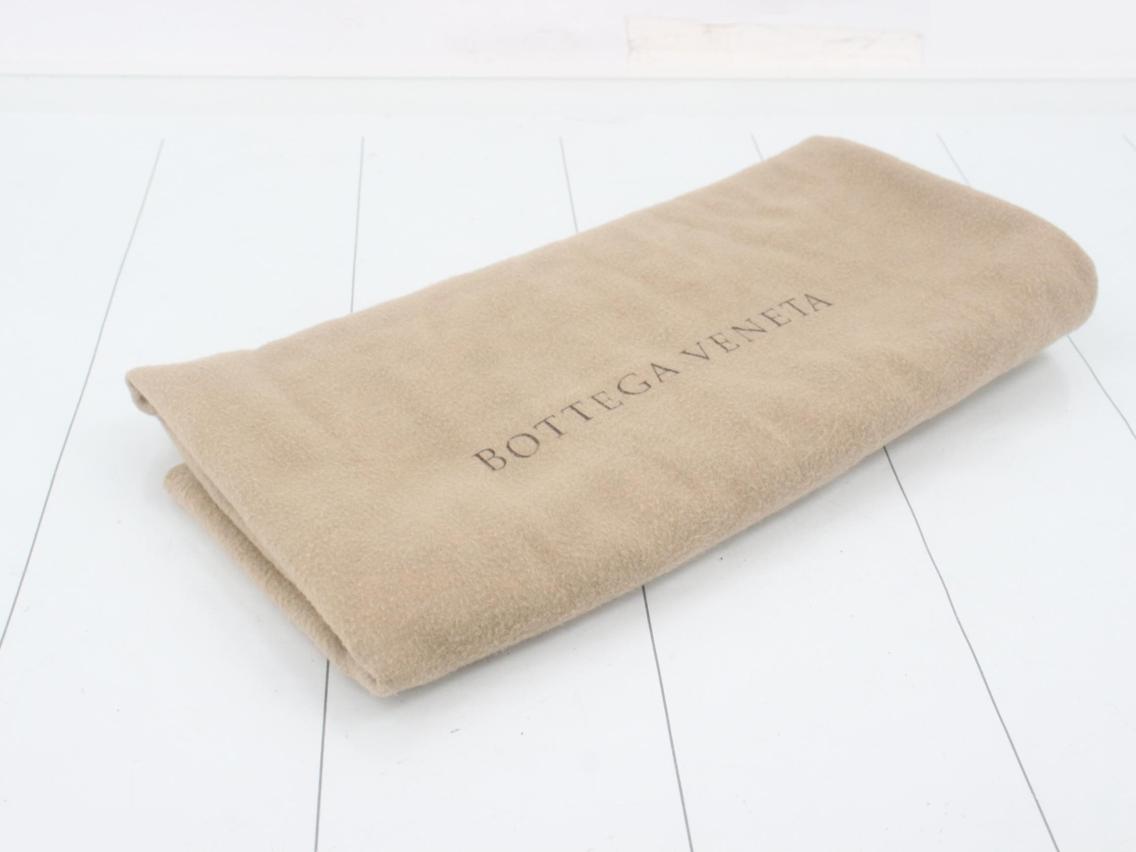 115658 Intrecciato Shoulder Bag — view 7
