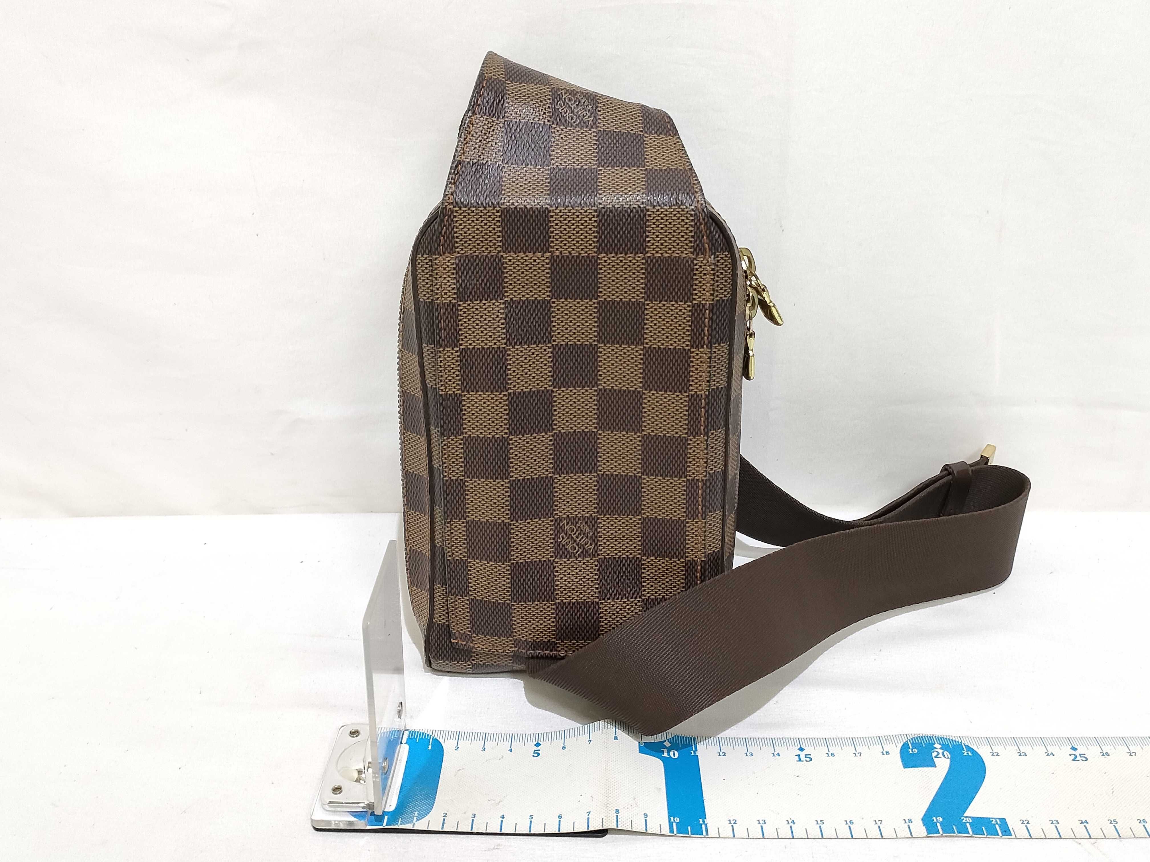 Damier Louis Vuitton Geronimos Shoulder Bag Waist Bag — view 2