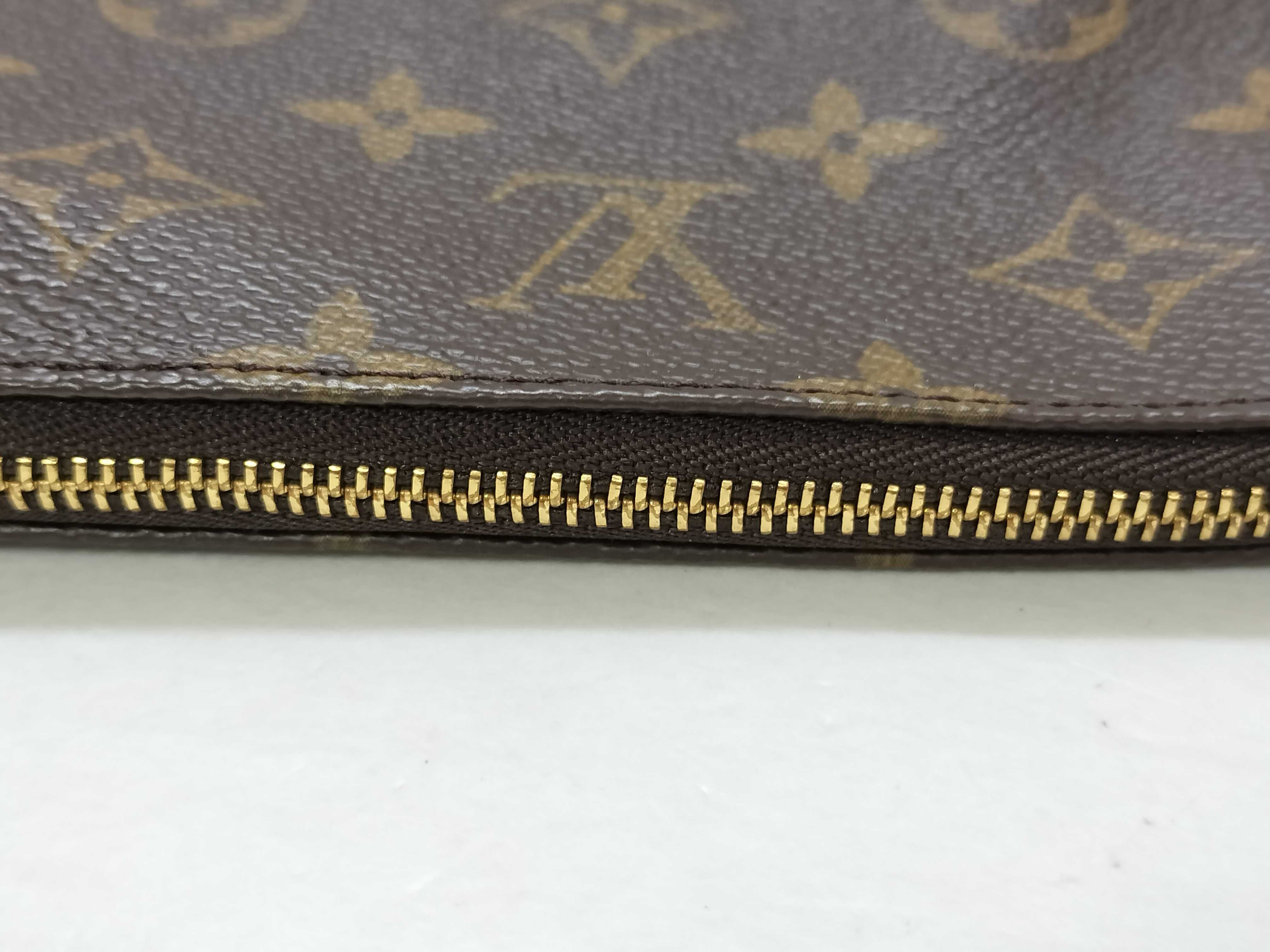 Monogram Louis Vuitton Pochette Accessoire Storage Bag Included Long Shoulder M51980 VI0020 Pouch — view 6