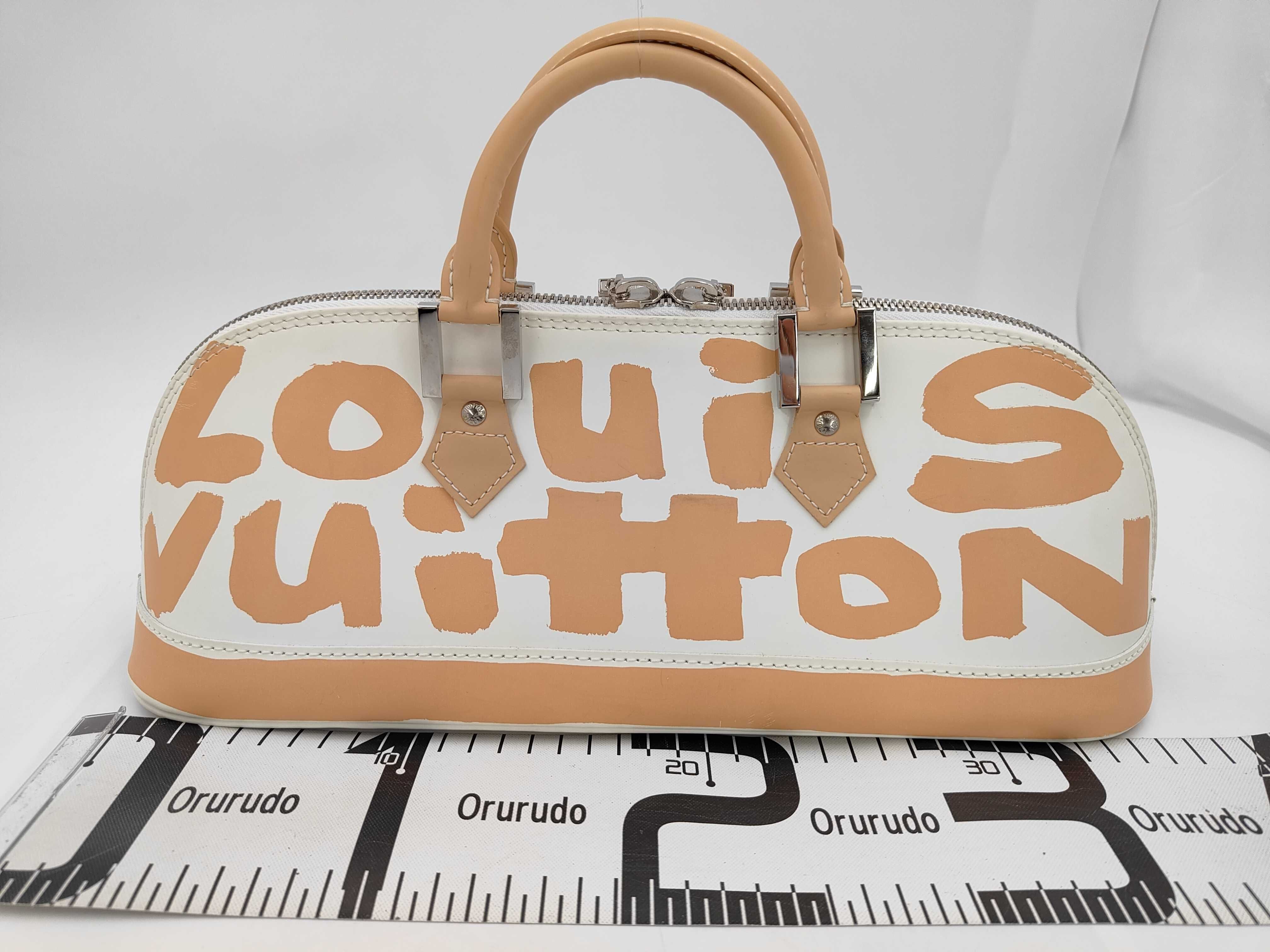 Bag Louis Vuitton East West Alma Graffiti Handbag — view 2