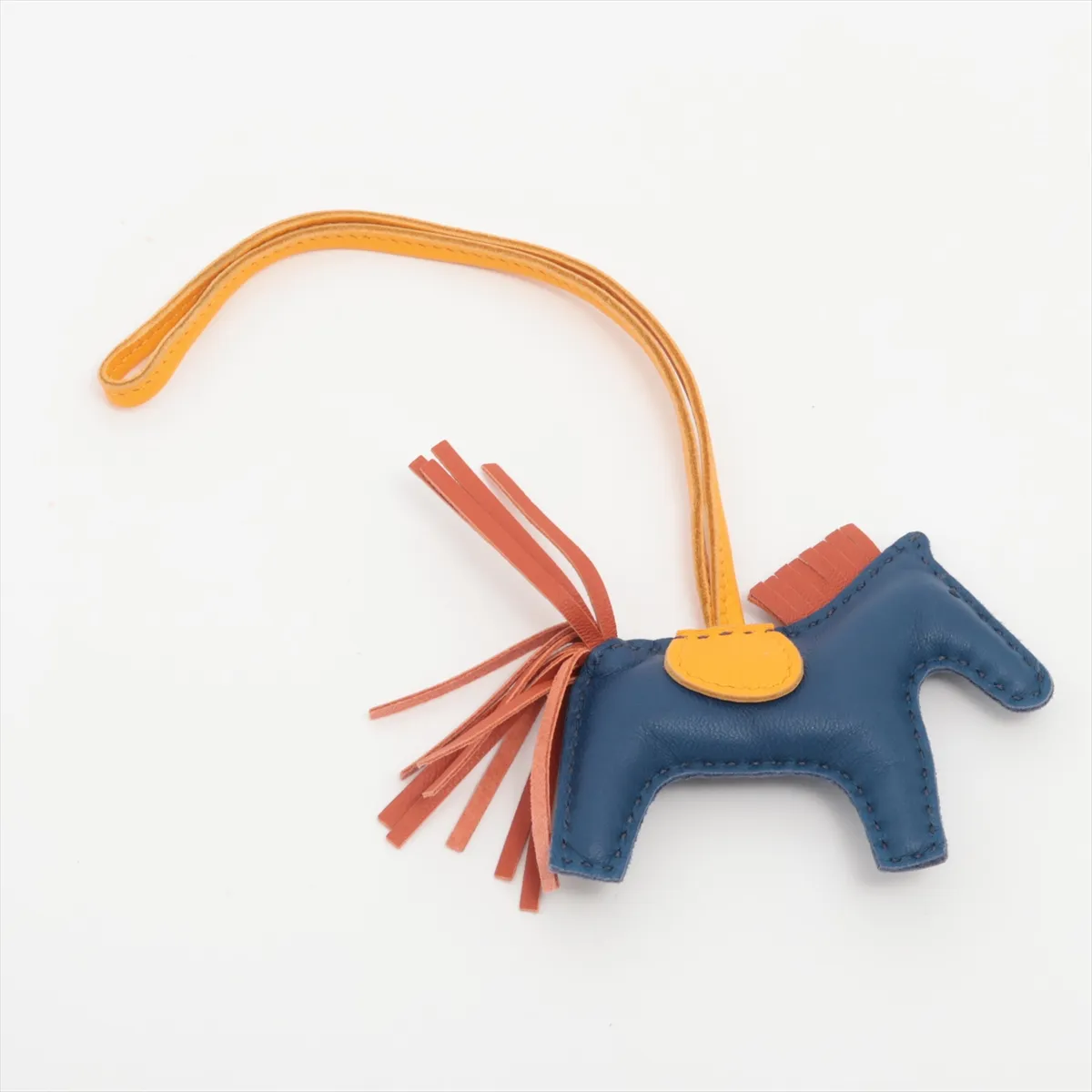 Rodeo Charm PM, charm in Agneau Milo navy, with — view 2