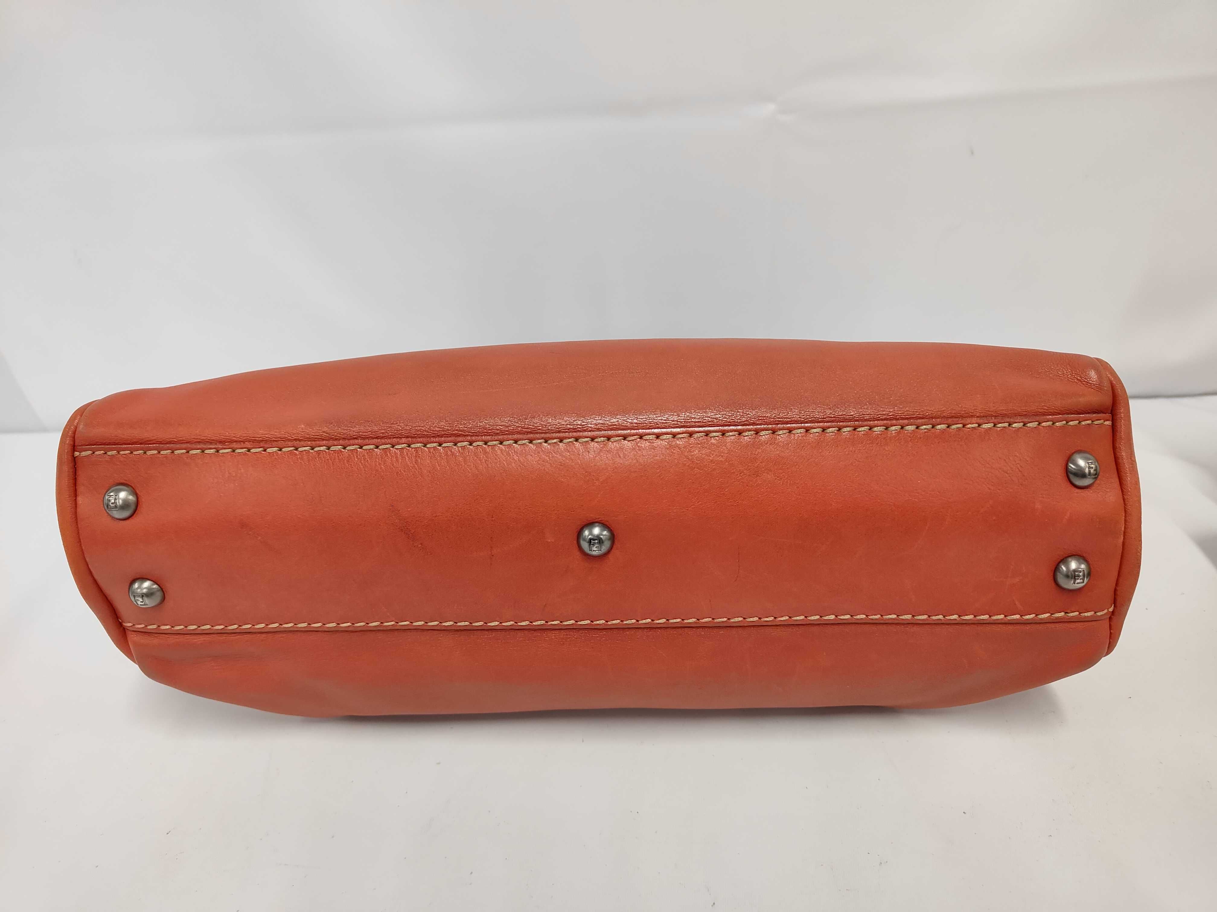 Peekaboo Bag with Strap - Handbag — view 3