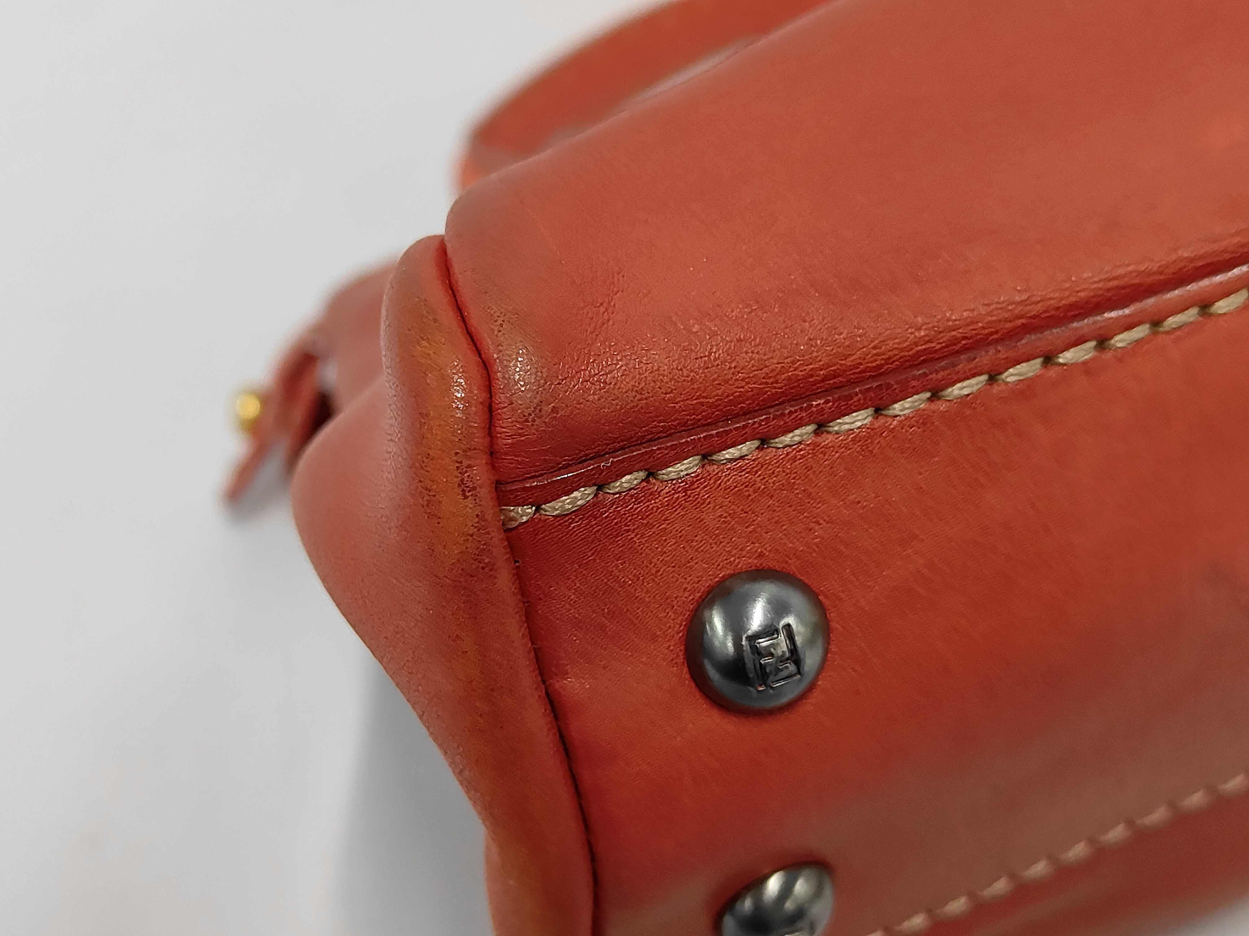 Peekaboo Bag with Strap - Handbag — view 4
