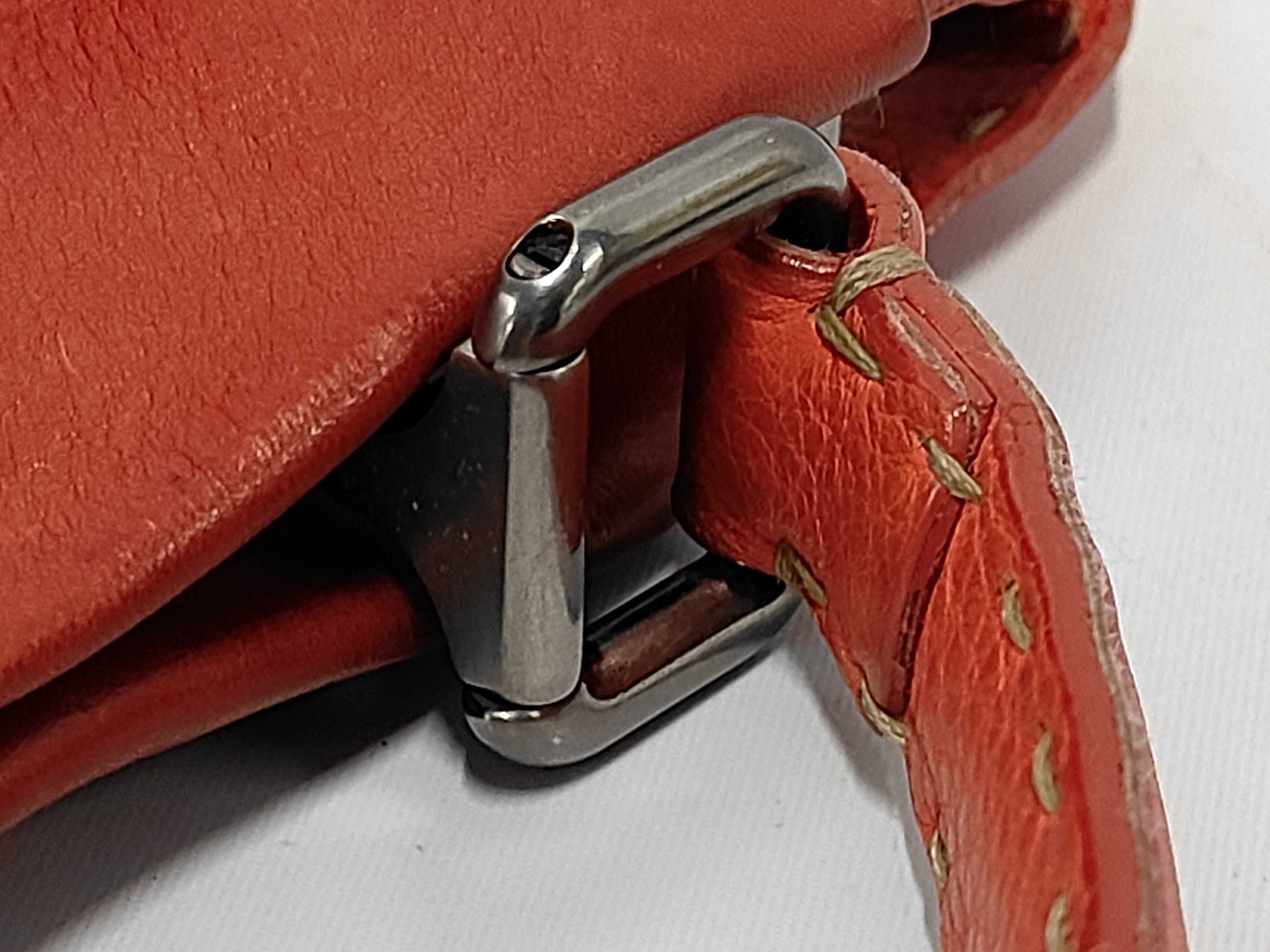 Peekaboo Bag with Strap - Handbag — view 7